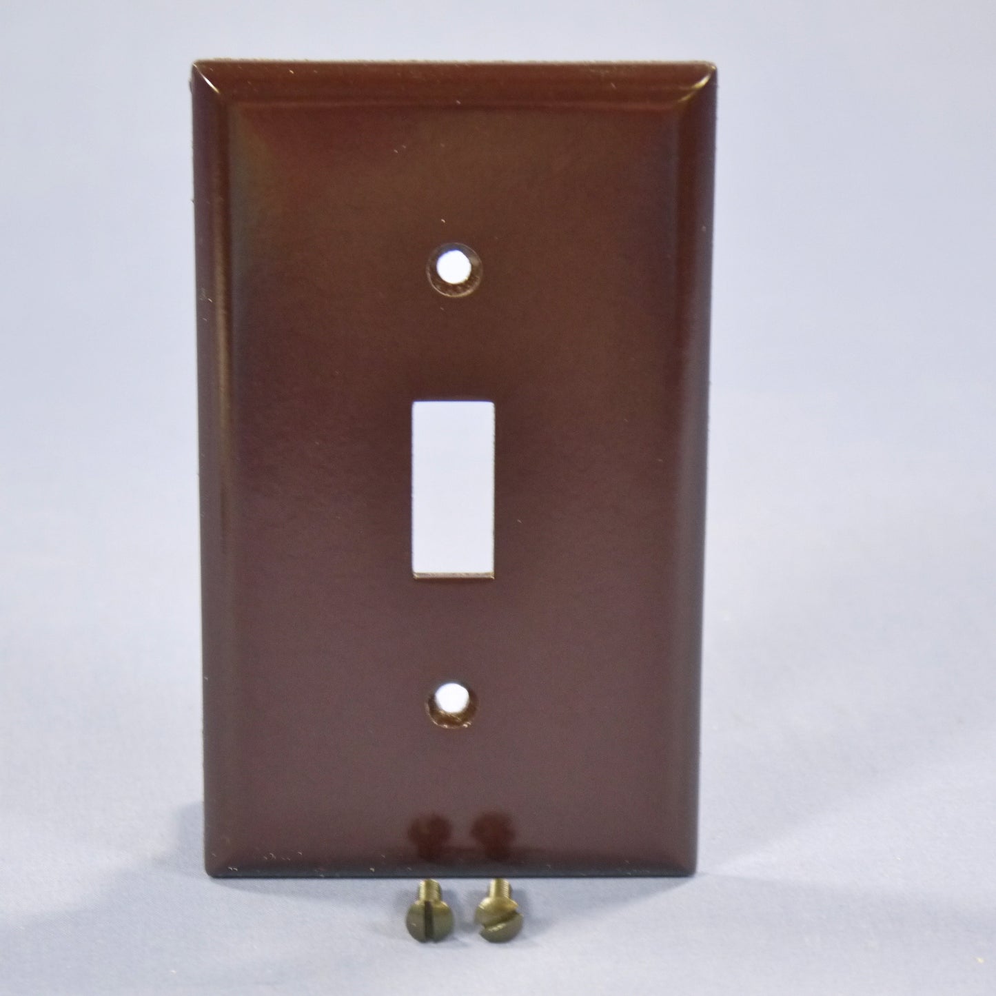 Eagle 2134B Brown 1-Gang Toggle Switch Plastic Standard Wallplate Cover Plate