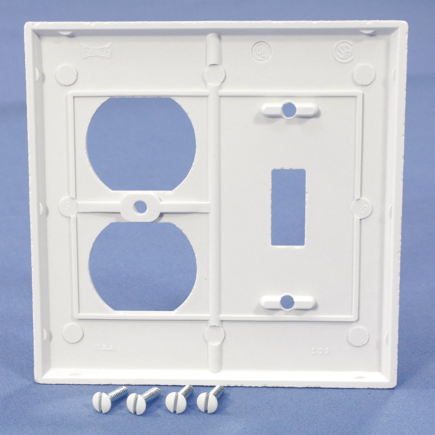 Eagle 2138W White 2-Gang Toggle Duplex Plastic Standard Wallplate Cover 10-pack
