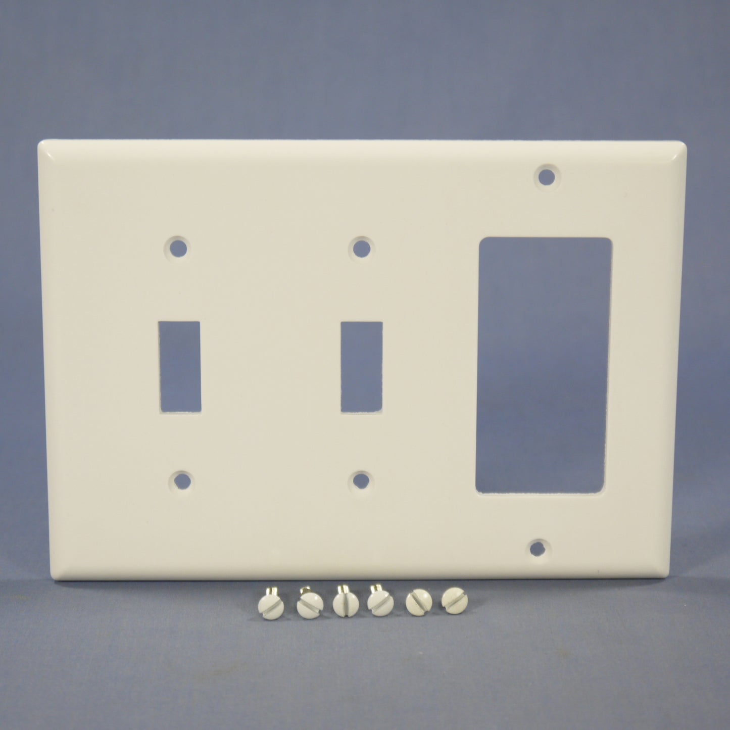 Eagle 2173W White 3-Gang Toggle Switch Decorator GFCI Plastic Standard Wallplate