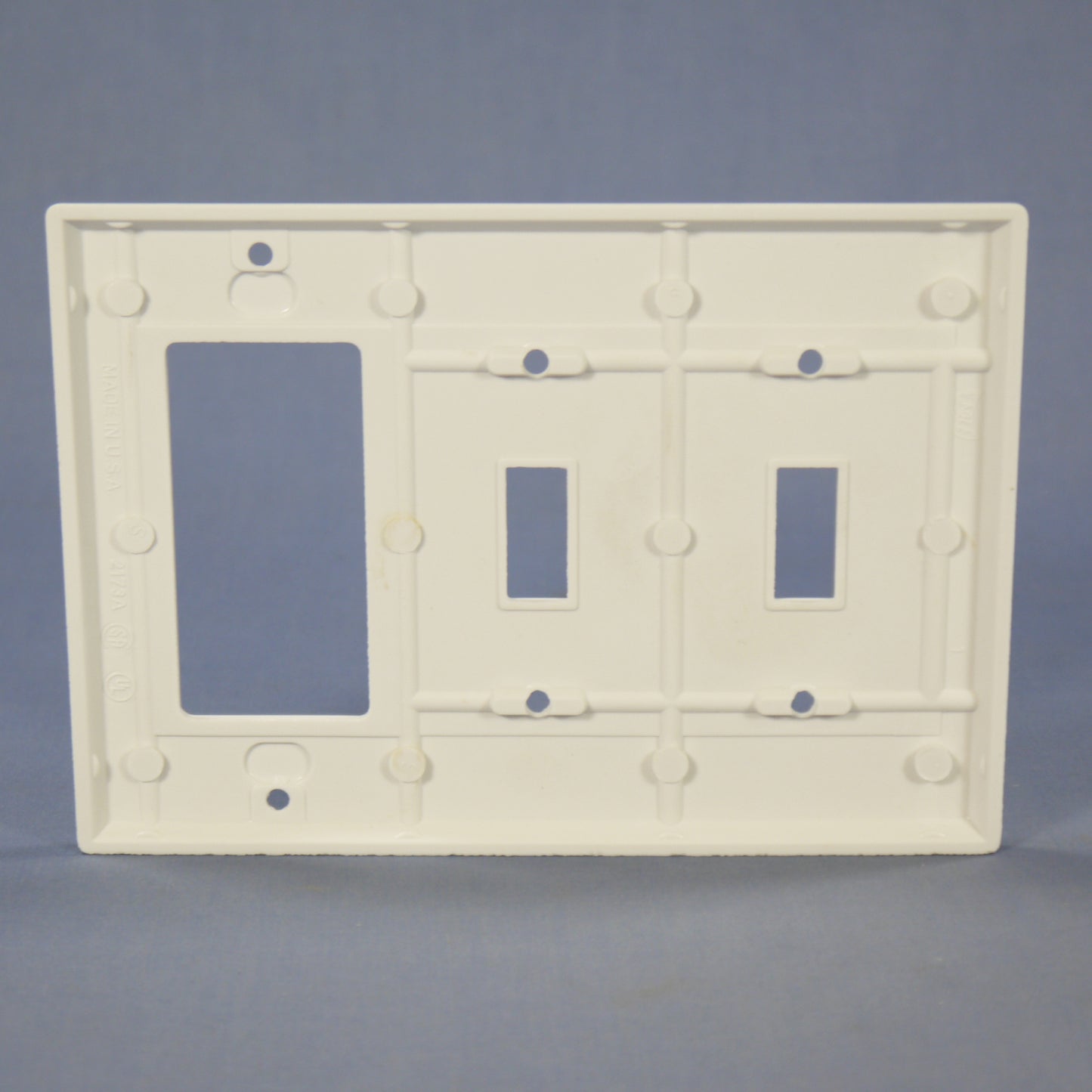 Eagle 2173W White 3-Gang Toggle Switch Decorator GFCI Plastic Standard Wallplate