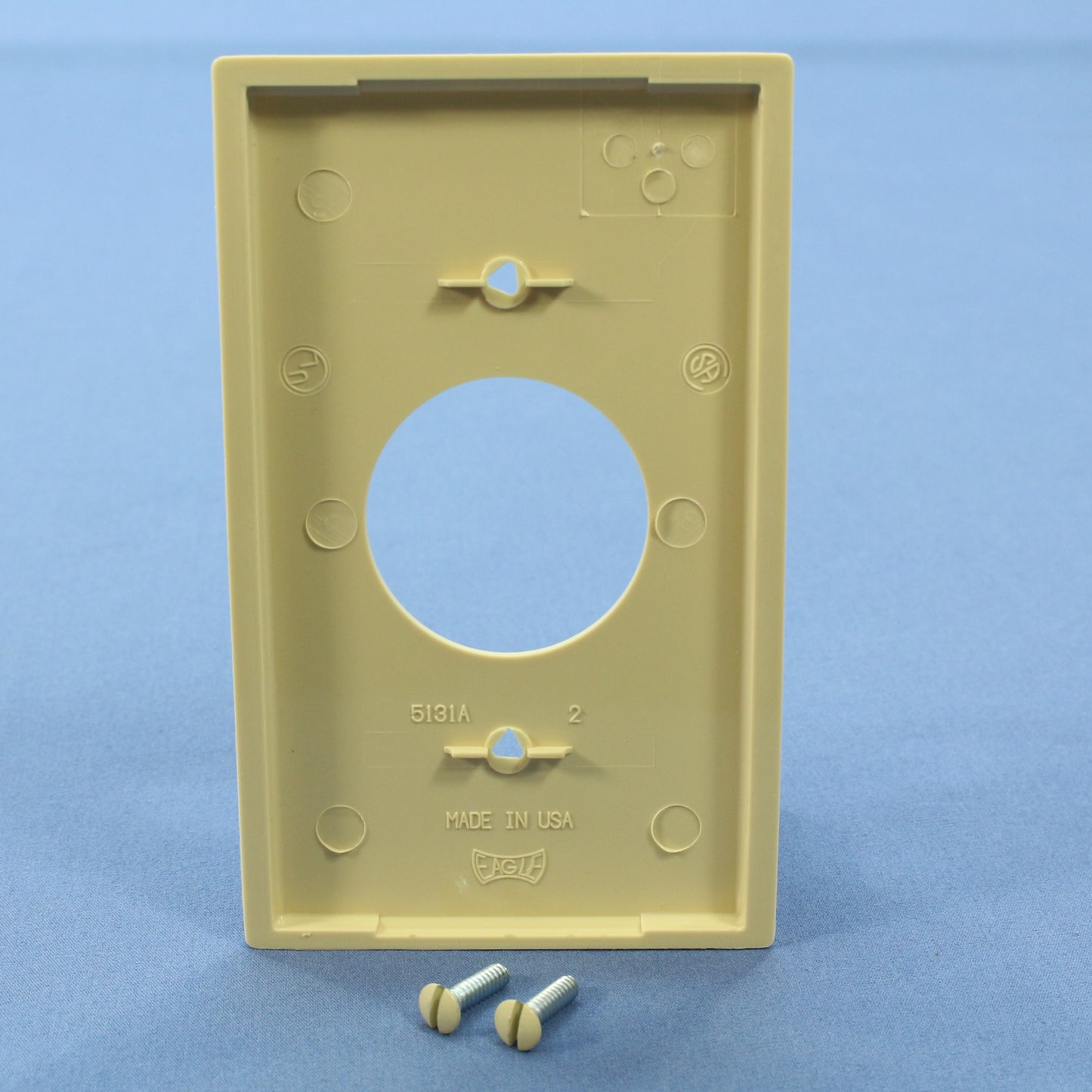 Eagle 5131V Ivory 1-Gang 1.406in. Outlet Unbreakable Nylon Wallplate Cover 15pcs