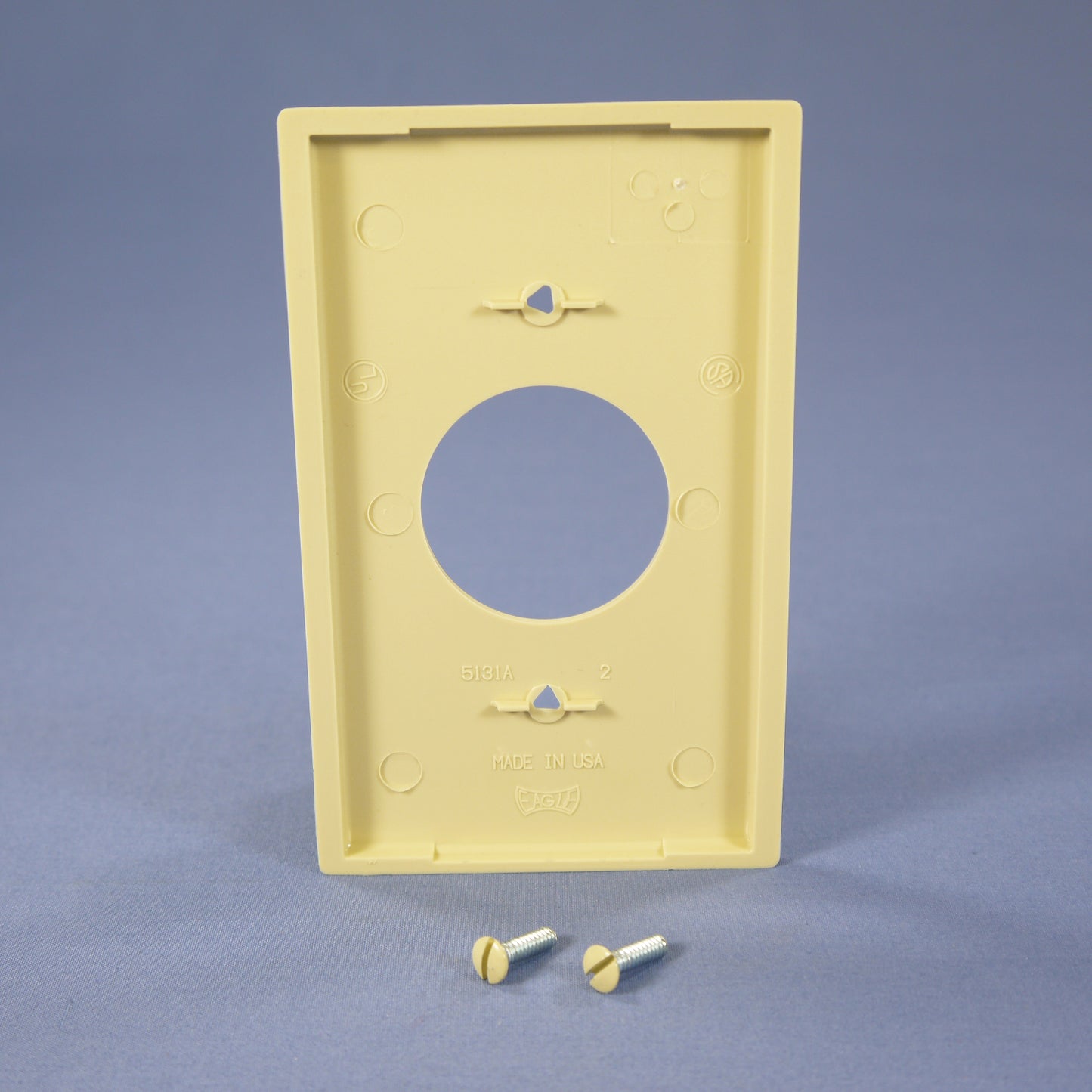 Eagle 5131V Ivory 1-Gang 1.406in. Outlet Unbreakable Standard Wallplate Cover