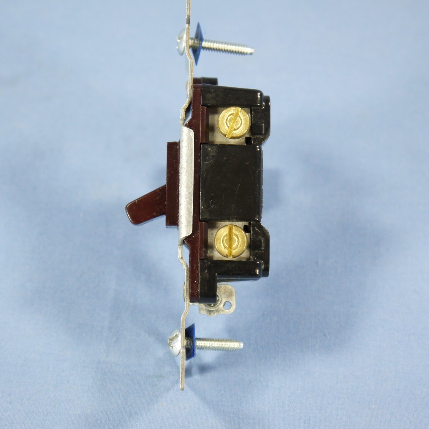 Eagle Brown Single Pole Toggle Light Switch CO/ALR Aluminum Bulk 15A 5221-7B