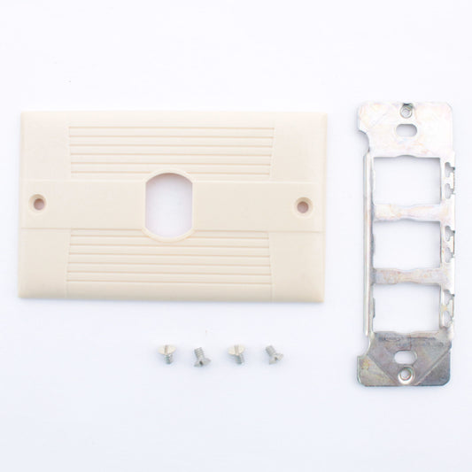 Eagle 951V Ivory Horizontal Despard Switch/Outlet Wallplate 1-PORT W/Mount Strap
