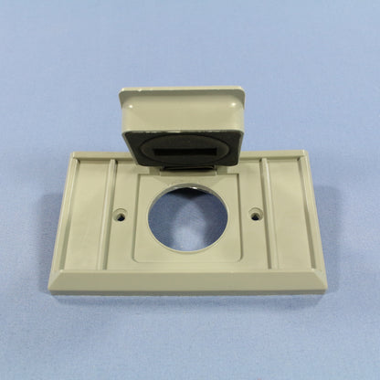 10 Eagle Horizontal Weather Resistant Single Receptacle Outlet 1.41" Cover Plate
