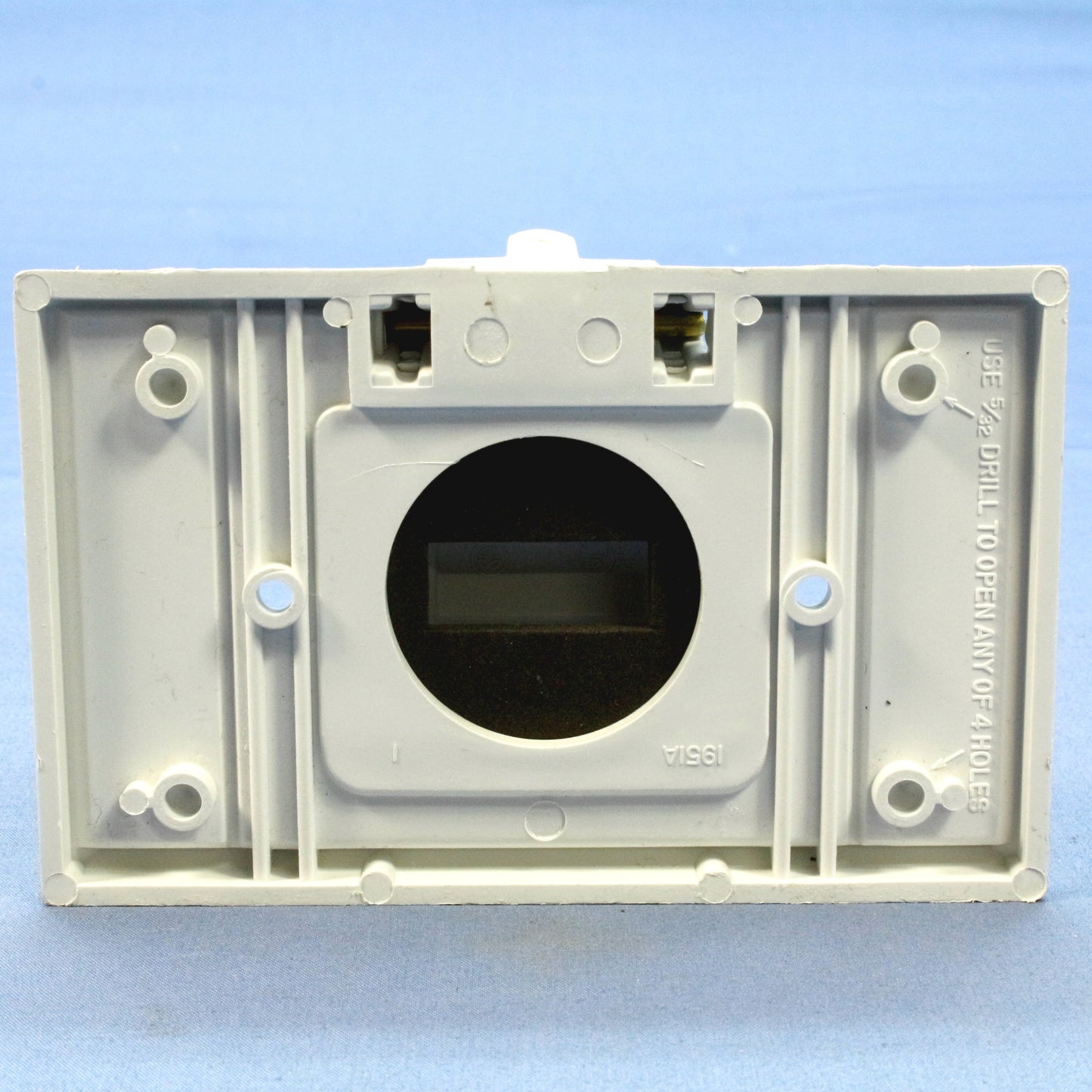 Eagle White Horizontal 1.41" Weather Resistant Single Receptacle Cover 20-Pack