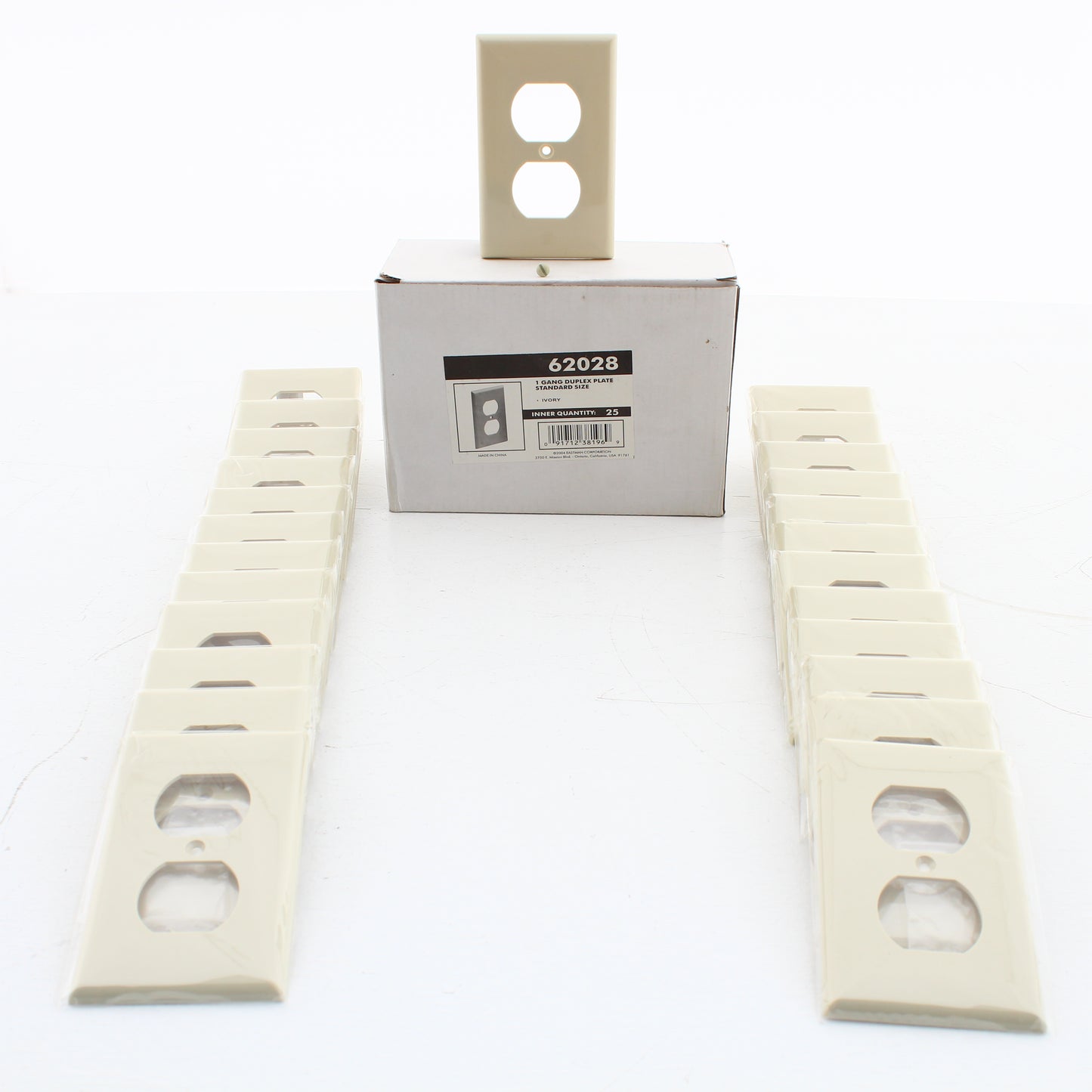 Eastman 62028 Ivory 1-Gang Duplex Outlet Thermoplastic Nylon Wallplate 25-Pack