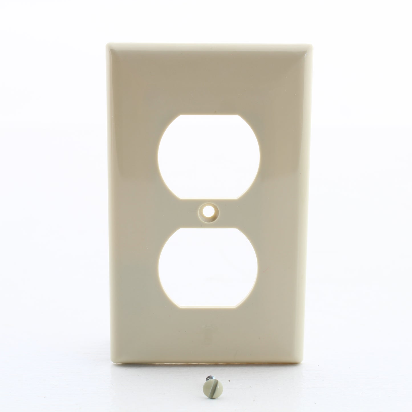 Eastman 62028 Ivory 1-Gang Duplex Outlet Thermoplastic Nylon Wallplate 25-Pack