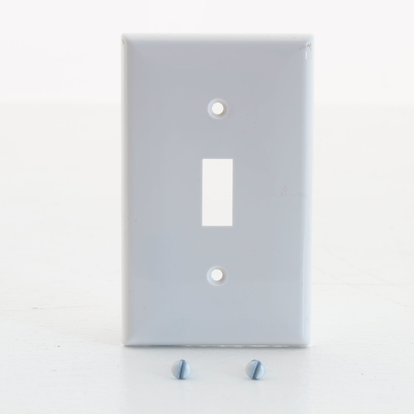 25 Pack Eastman White 1-Gang Toggle Switch Thermoplastic Nylon Wallplate Covers