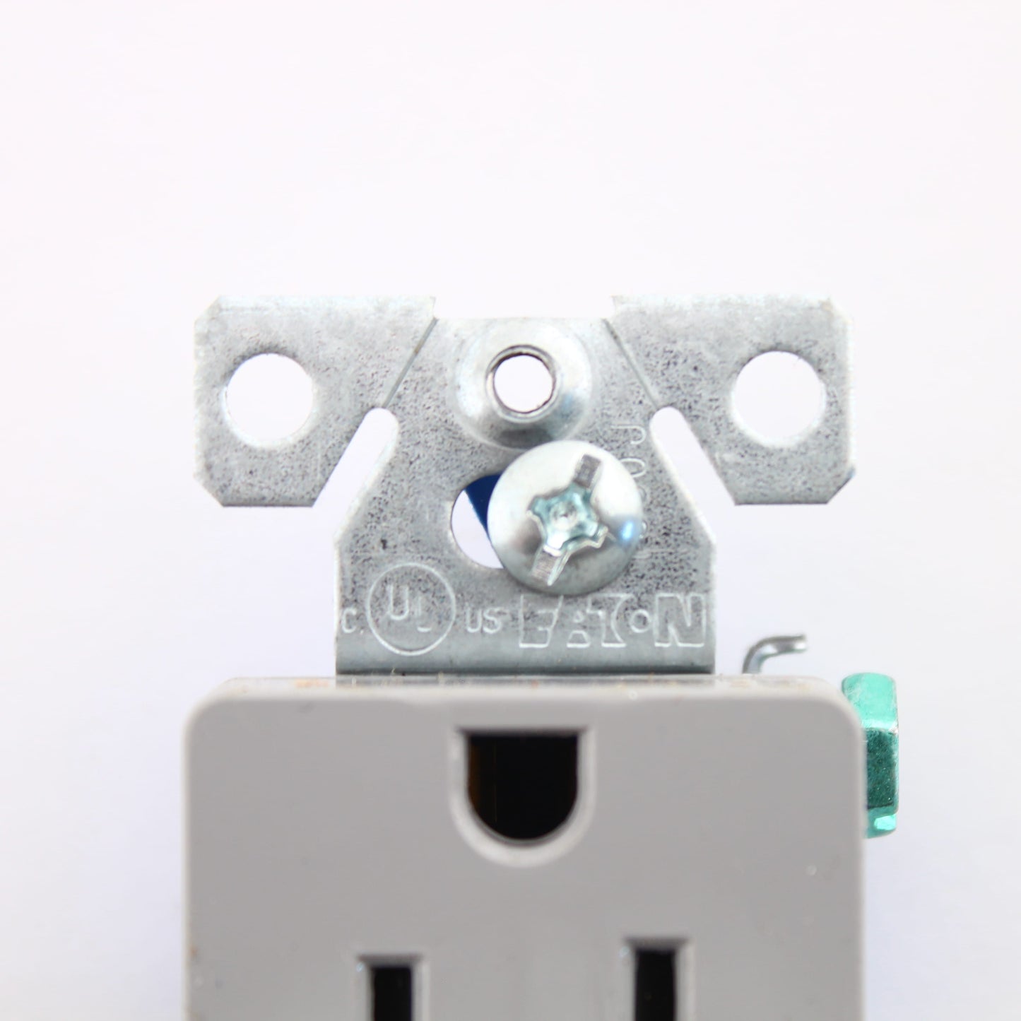Eaton 1107GY Gray Decorator Receptacle Outlet 5-15R Bulk 15A 125V Duplex