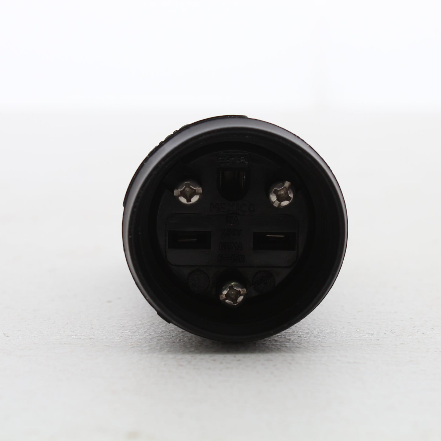 Eaton Watertight Nema 6-15 Black Straight Blade Connector 2P 15A 250V 15W49BK