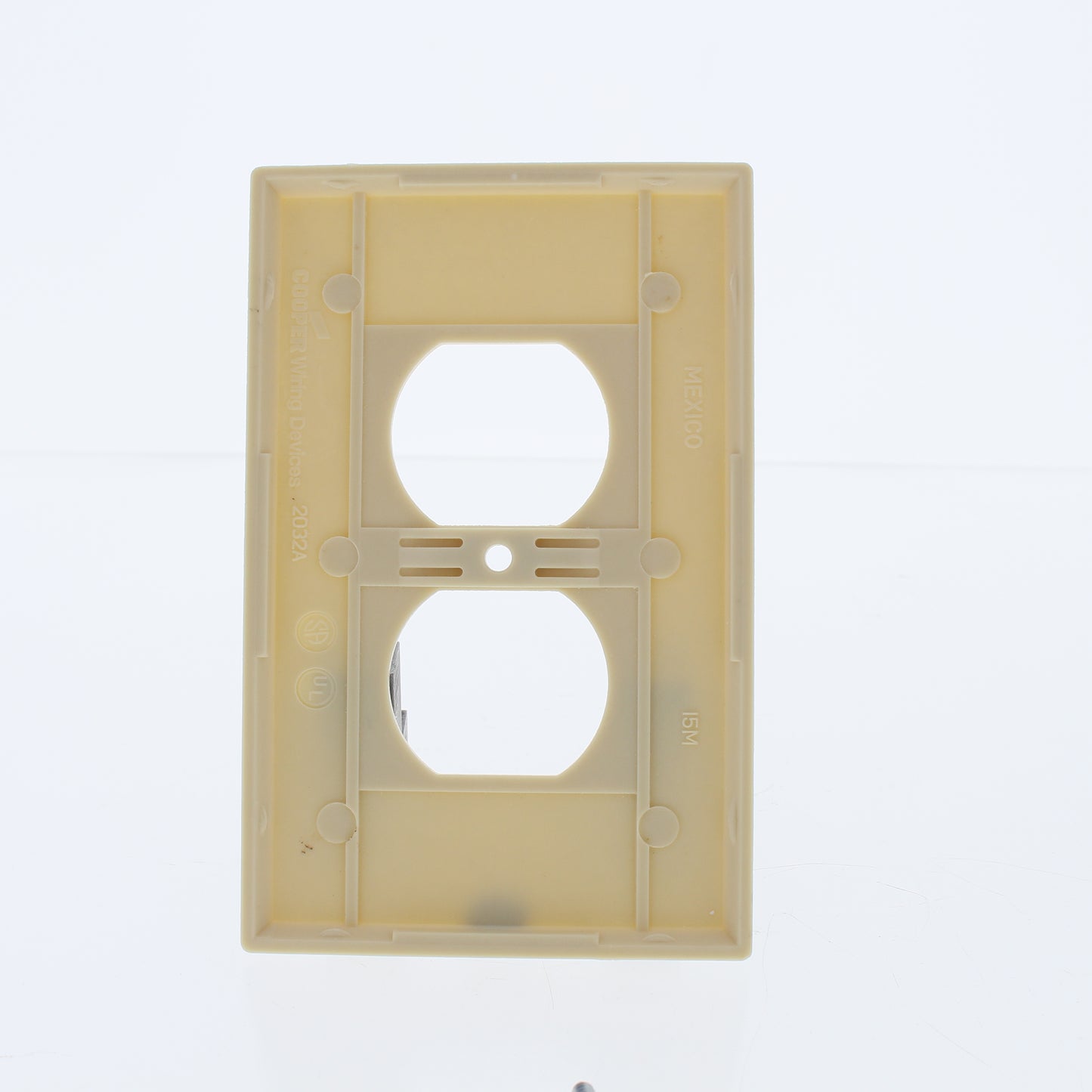 Eaton 2032V Ivory 1-Gang Duplex Outlet Plastic Mid-Size Wallplate Covers 25pcs