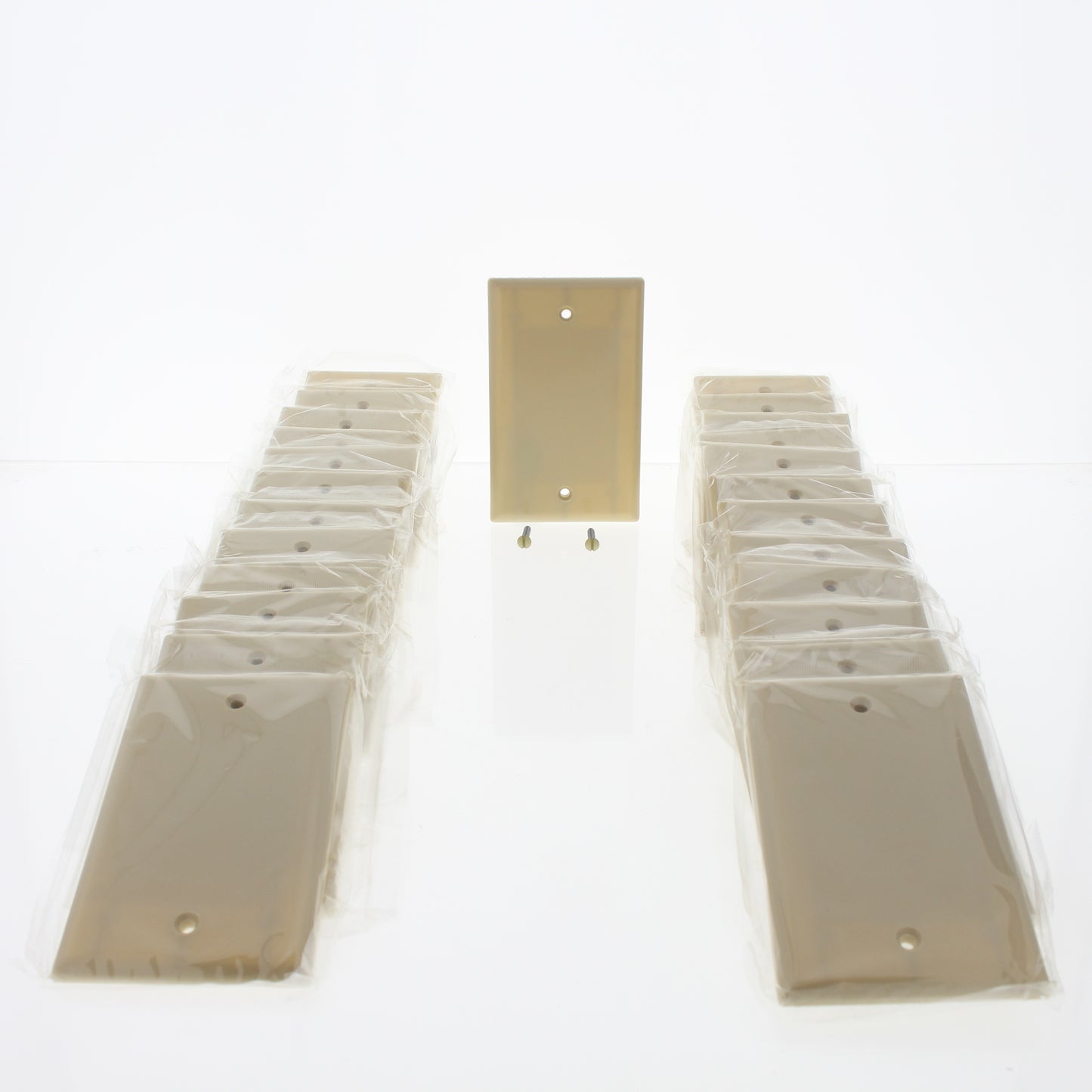 Eaton 2129V Ivory 1-Gang Blank Plastic Standard Wallplate Cover Box Mount 25pcs