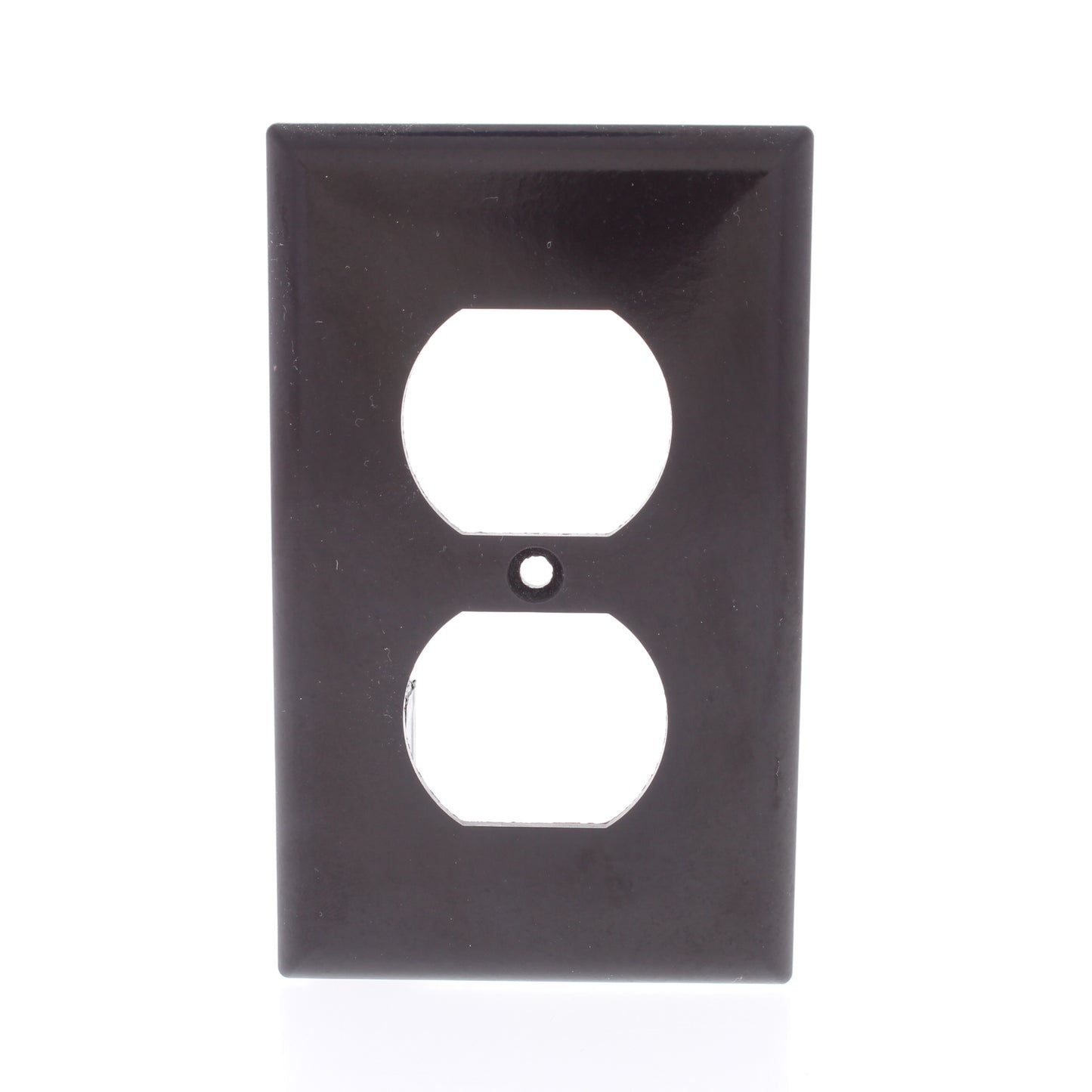 Eaton 2132B Brown 1-Gang Duplex Outlet Plastic Standard Size Wallplate Cover