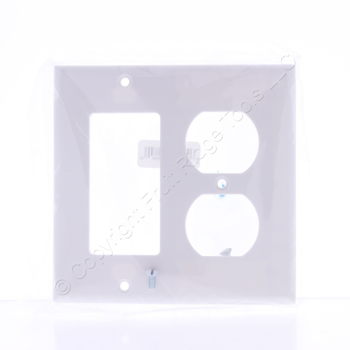 Eaton 2157W White 2-Gang Duplex Outlet Decorator GFCI Plastic Standard Wallplate