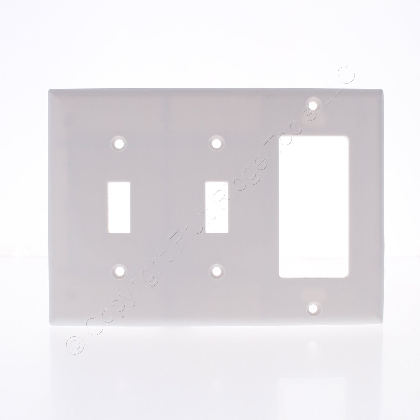 Eaton 2173W White 3-Gang Toggle Decorator Plastic Standard Wallplate Cover 10pcs