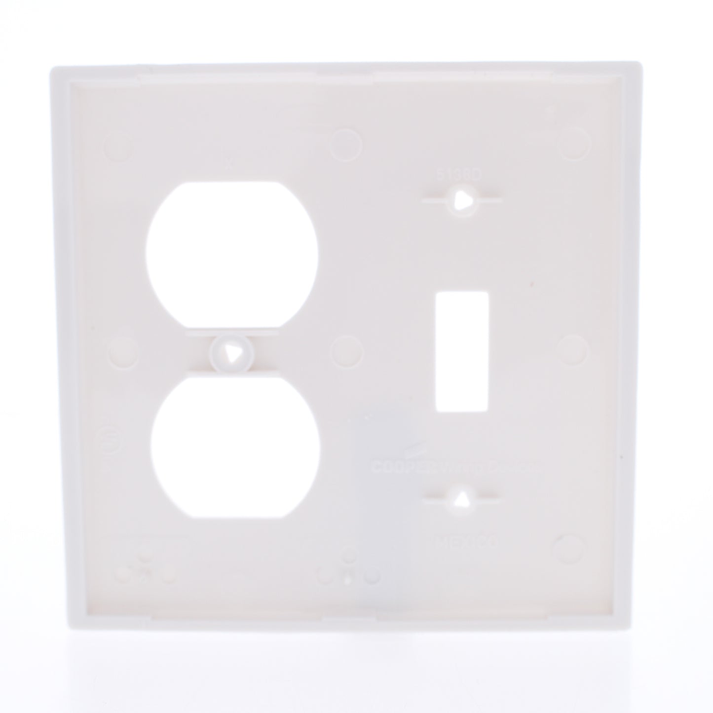 Eaton 5138W White 2-Gang Toggle Switch Duplex Outlet Unbreakable Wallplate Cover