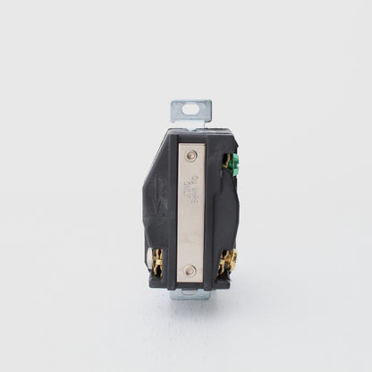 Eaton Arrow Hart Turn Locking Receptacle Twist Outlet 5-30R 30A 125V AHCL530R