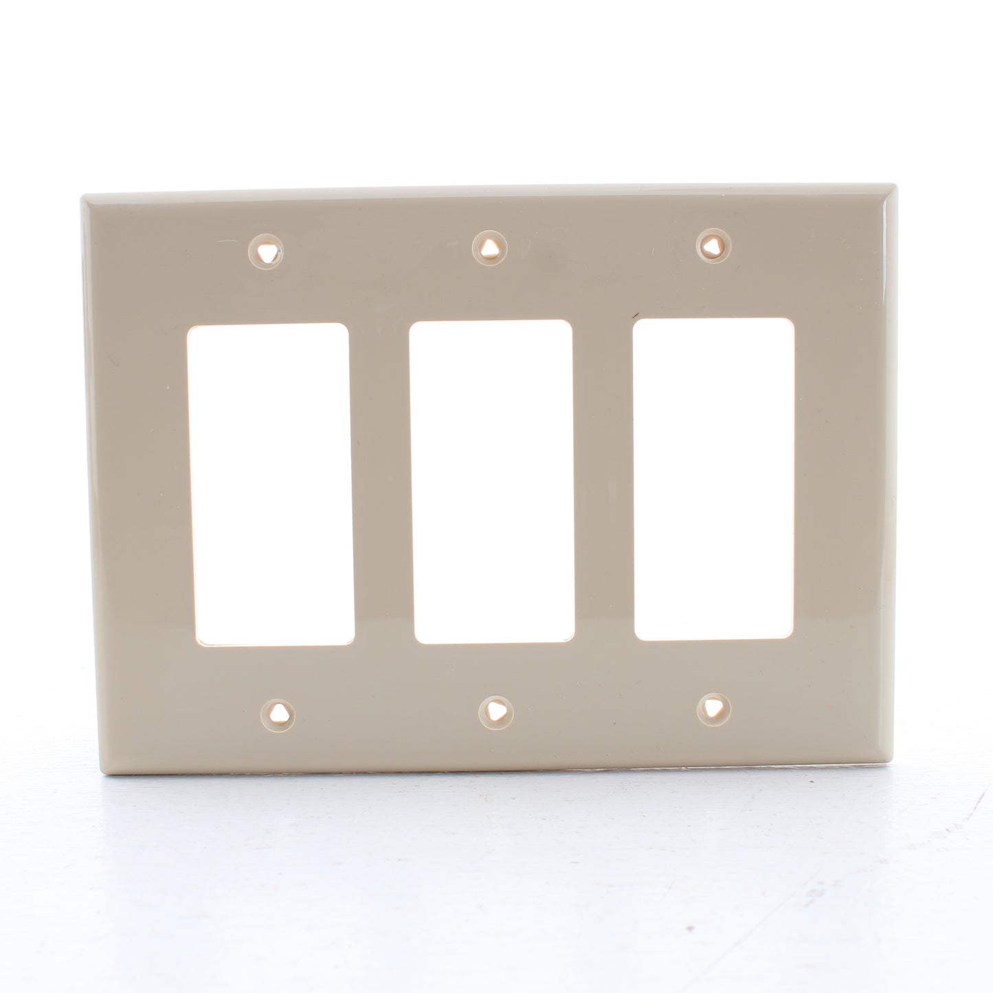 Eaton PJ263V Ivory 3-Gang Decorator GFCI Nylon Mid-Size Wallplate Cover 15-pack
