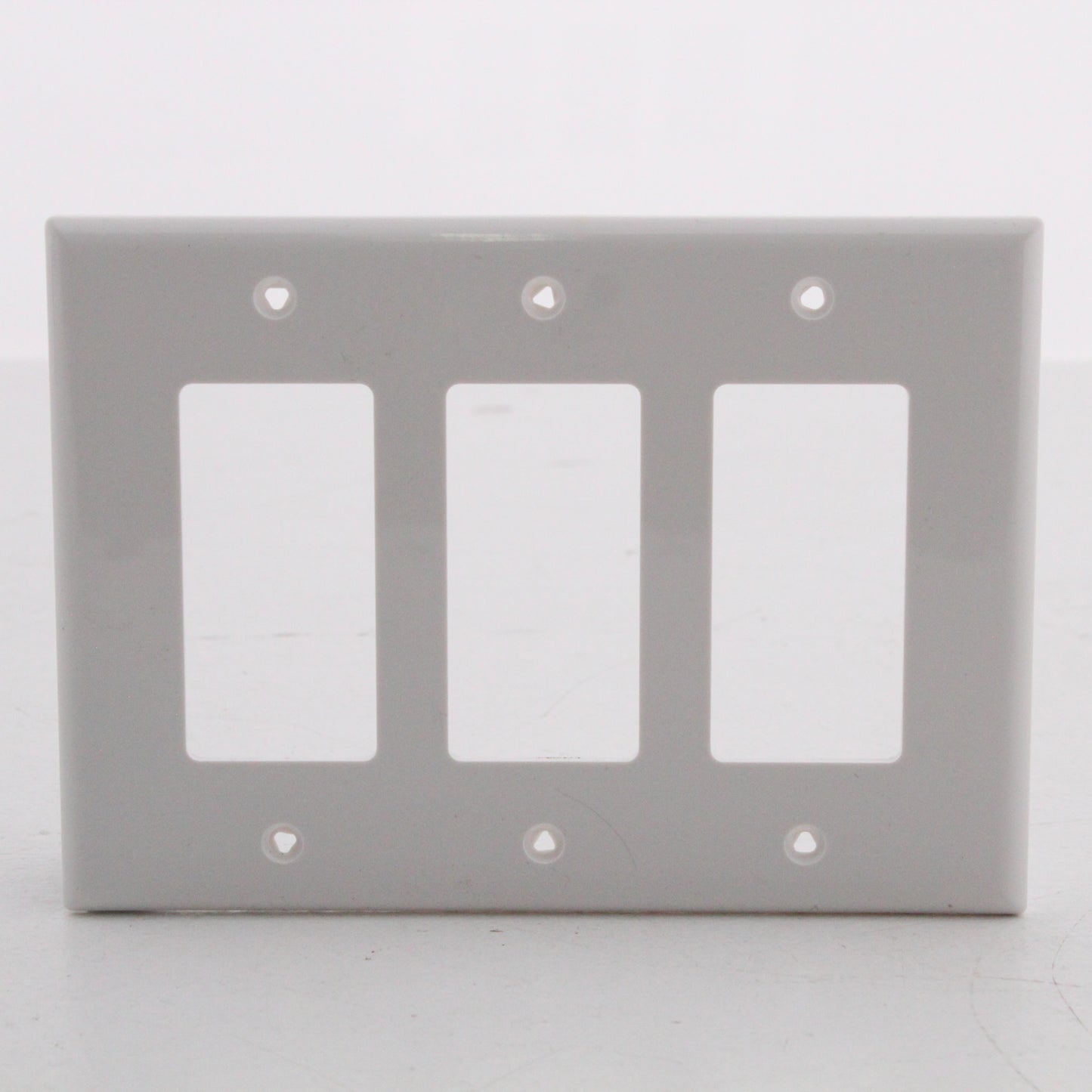 Eaton PJ263W White 3-Gang Decorator GFCI Nylon Mid-Size Wallplate Cover 15-pack