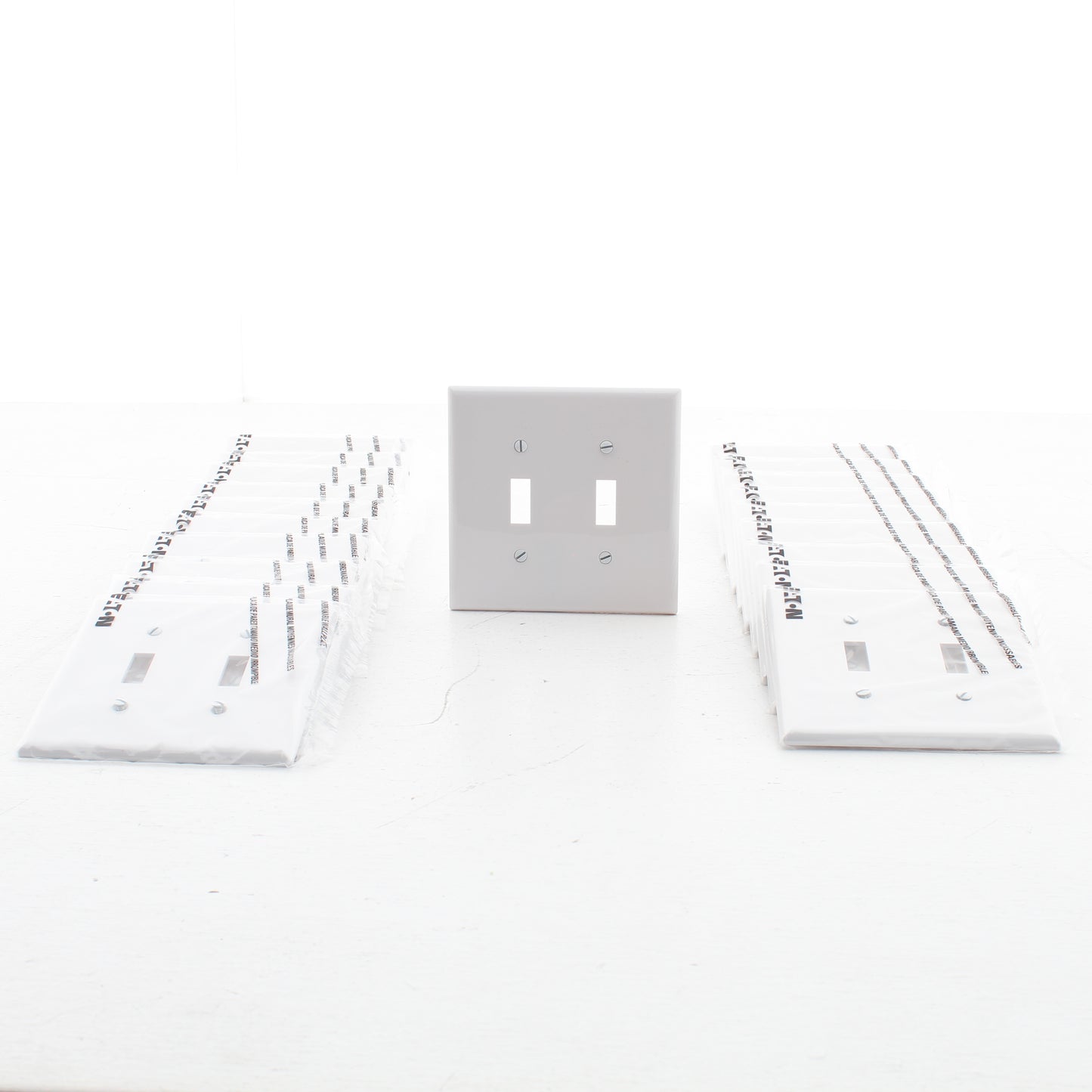 Eaton PJ2W White 2-Gang Toggle Unbreakable Nylon Mid-Size Wallplate Cover 20pcs