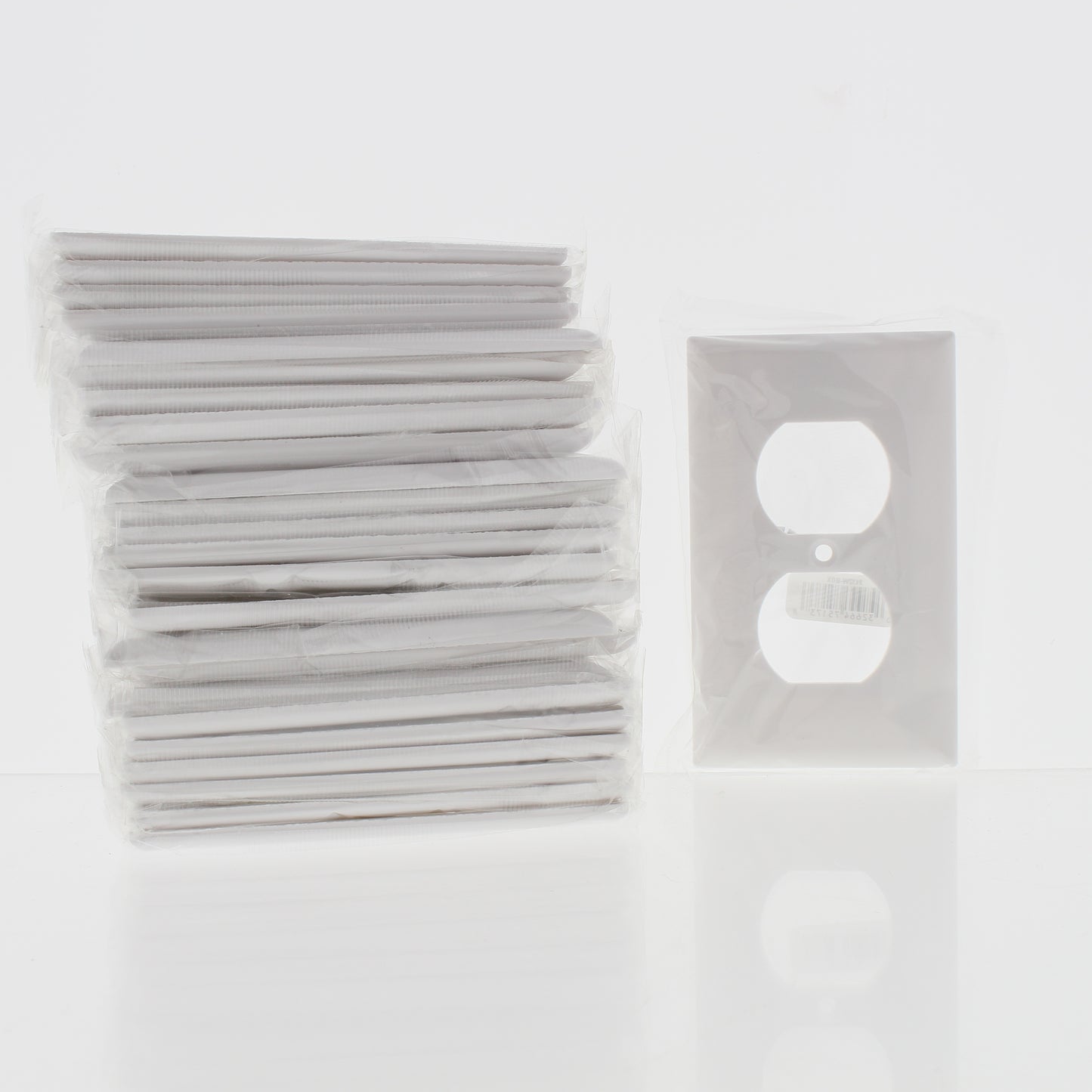 25 Cooper 1-Gang White Duplex Outlet Receptacle Cover Plastic Wallplates 2132W