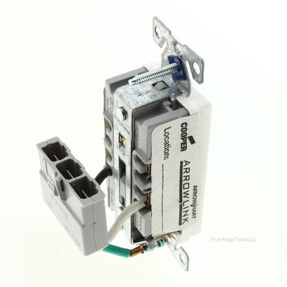 Eaton White Commercial Decorator Receptacle Duplex Outlet 5-20R 20A Bulk 6352WM