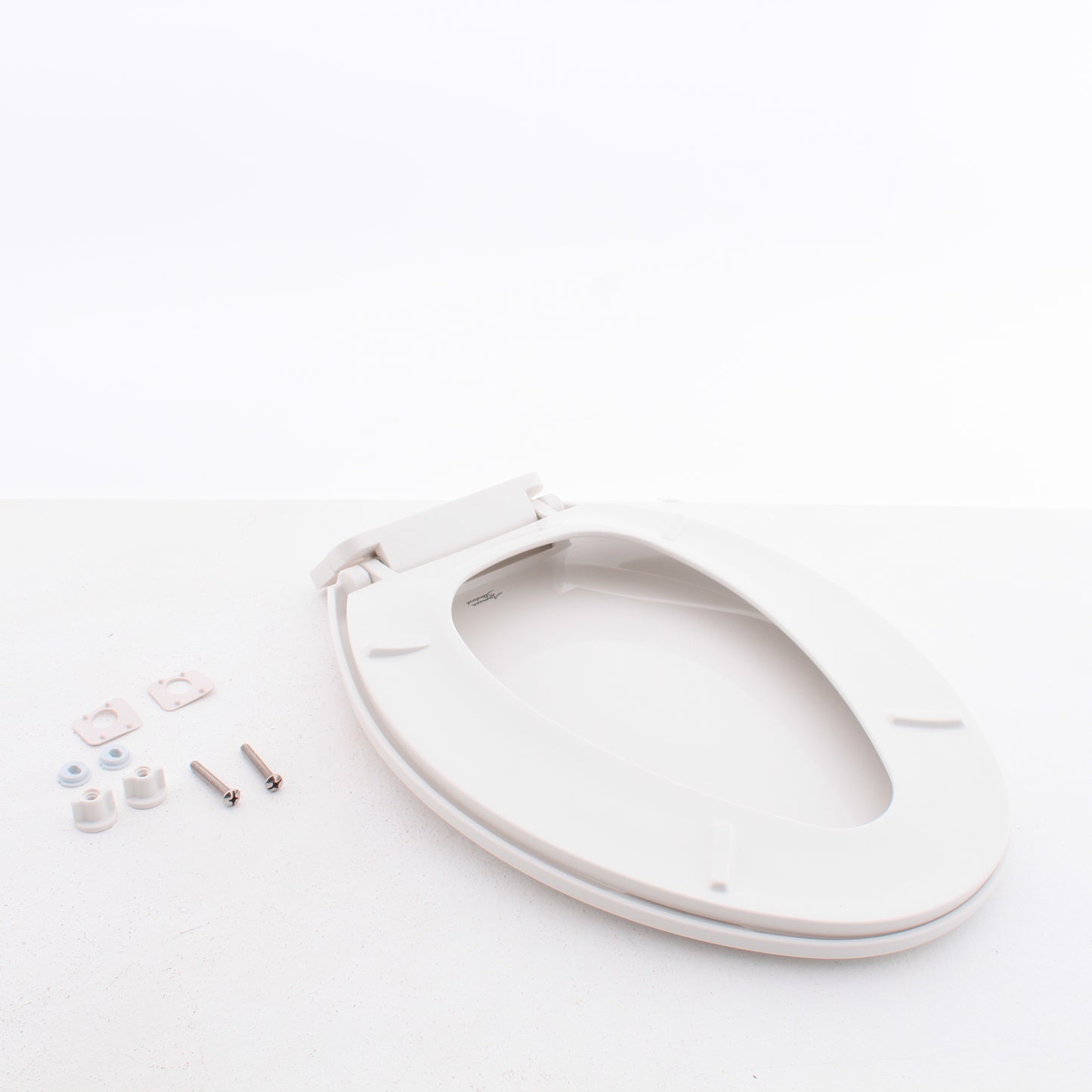 Everclean Toilet Seat, Quiet Slow Close 5321110.02