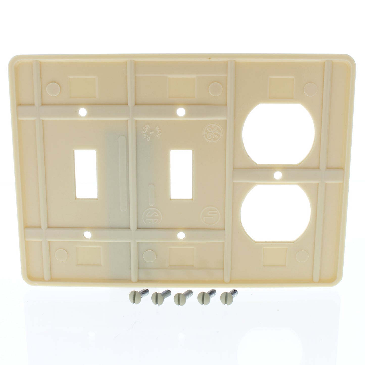 GE SP28 Ivory 3-Gang Duplex Outlet Switch Thermoset Wallplate Standard Size