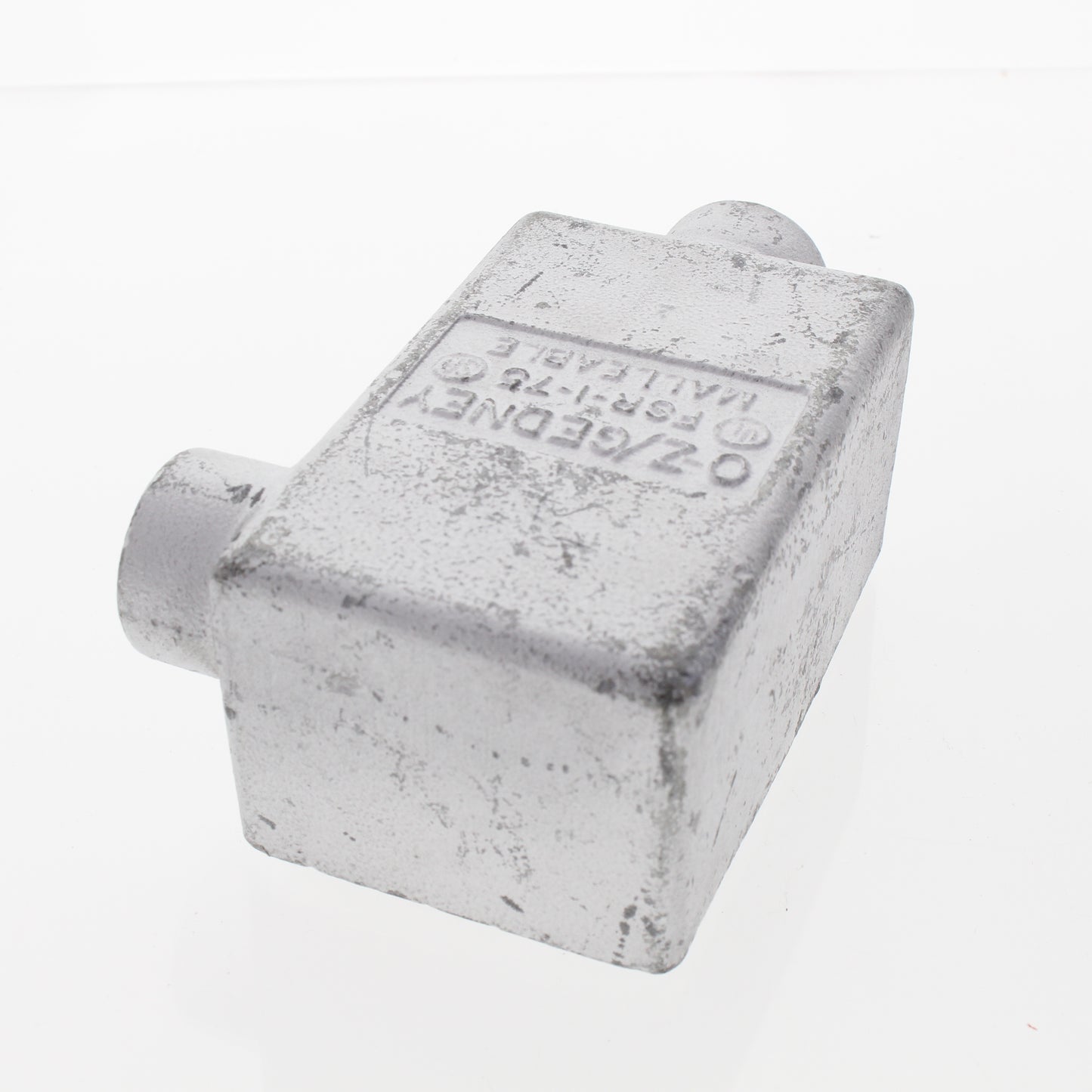 O-Z Gedney FSR-1-75 3/4" Cast Device 1-Gang Malleable FS Box
