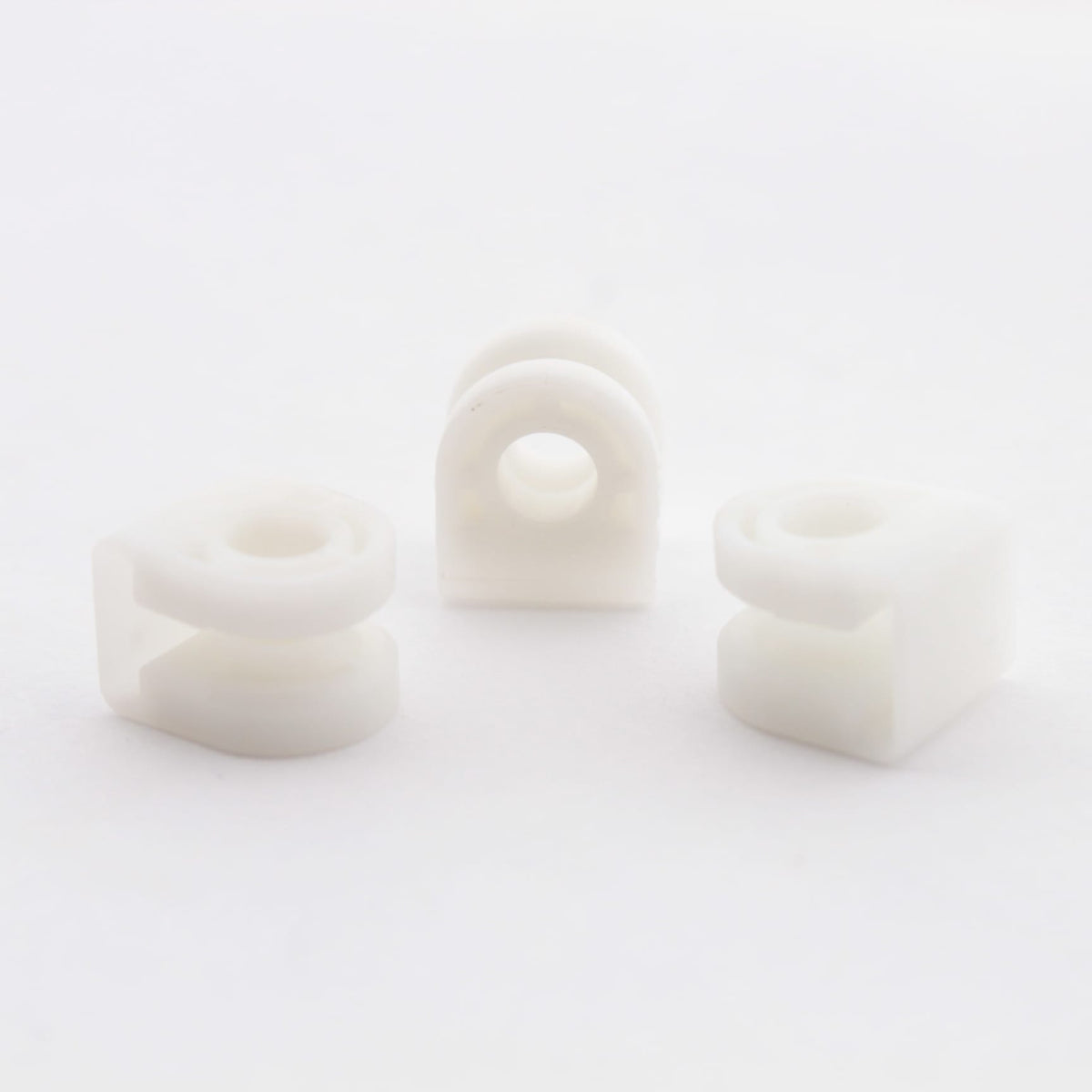 Grote 01-9950-H1 Replacement Harness - Deutsch Pigtail Flush Mount Clips 3-Pack