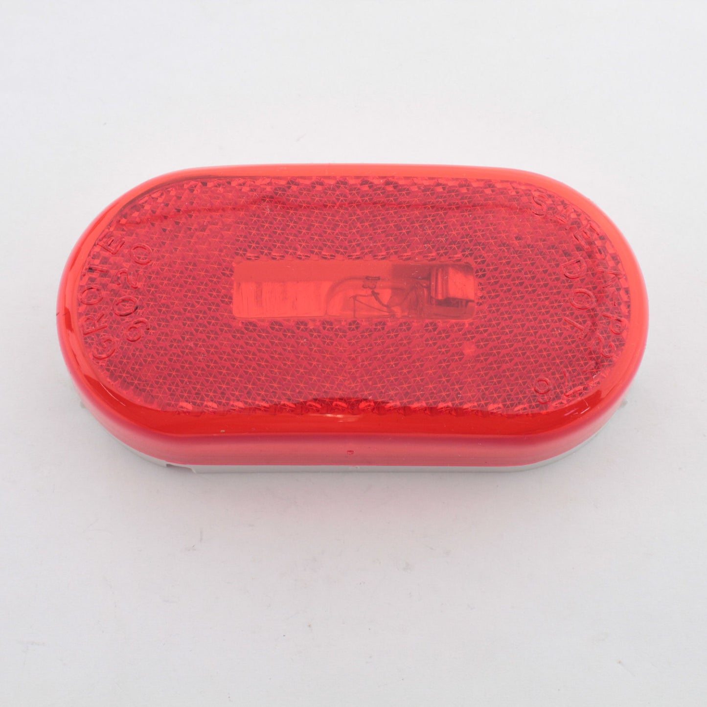 Grote 46712 Red Single-Bulb Oval Clearance Marker Lamp 2"x4" Built-In Reflector