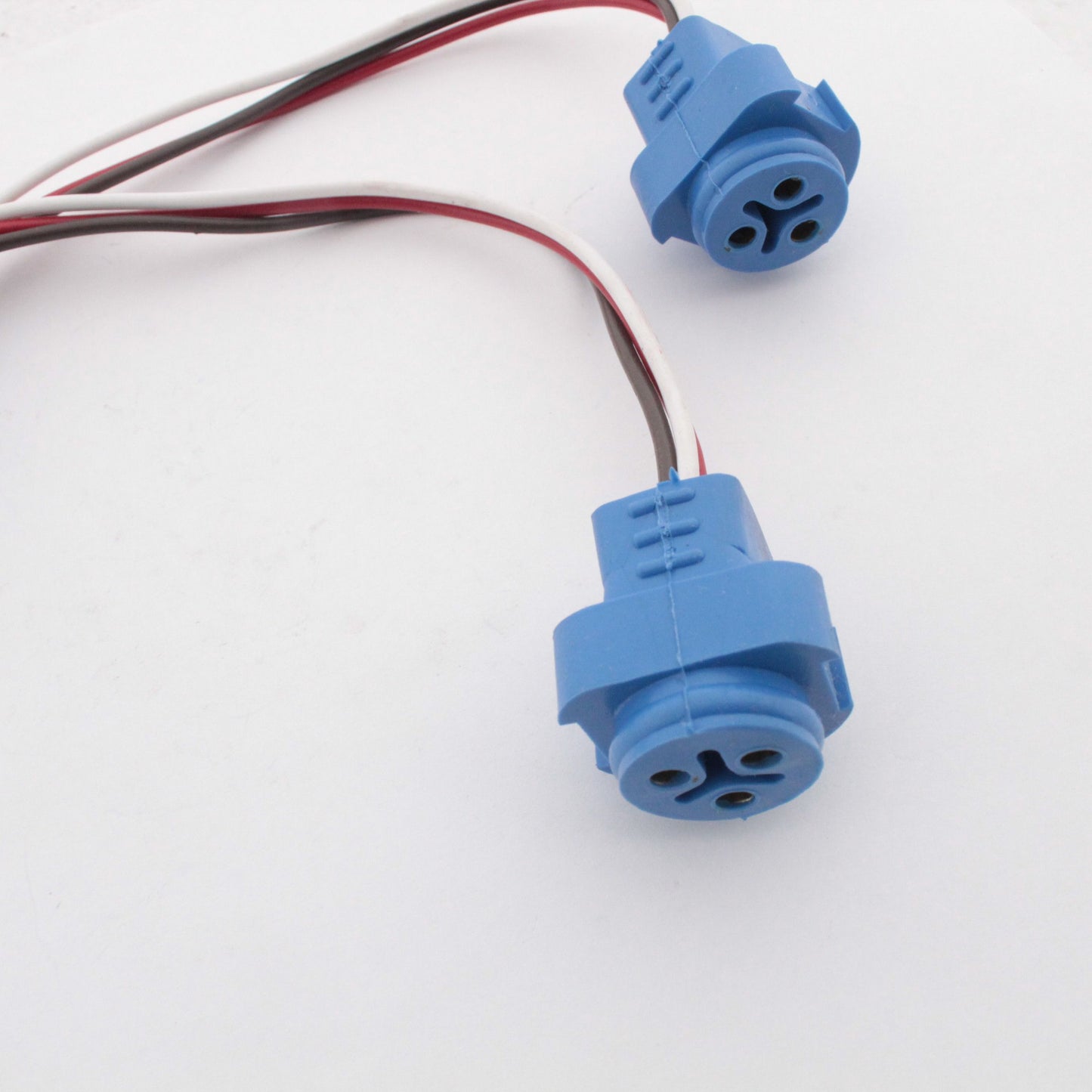 Grote 668133 9" Male To Male Y Straight Adapter Pigtails Six-Wire Splitter