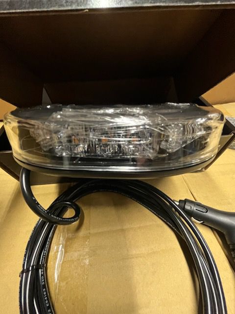 Grote 77803 LED Amber Magnetic Mount Light Bar 6.77" x 9.76" x 1.46" Low Profile