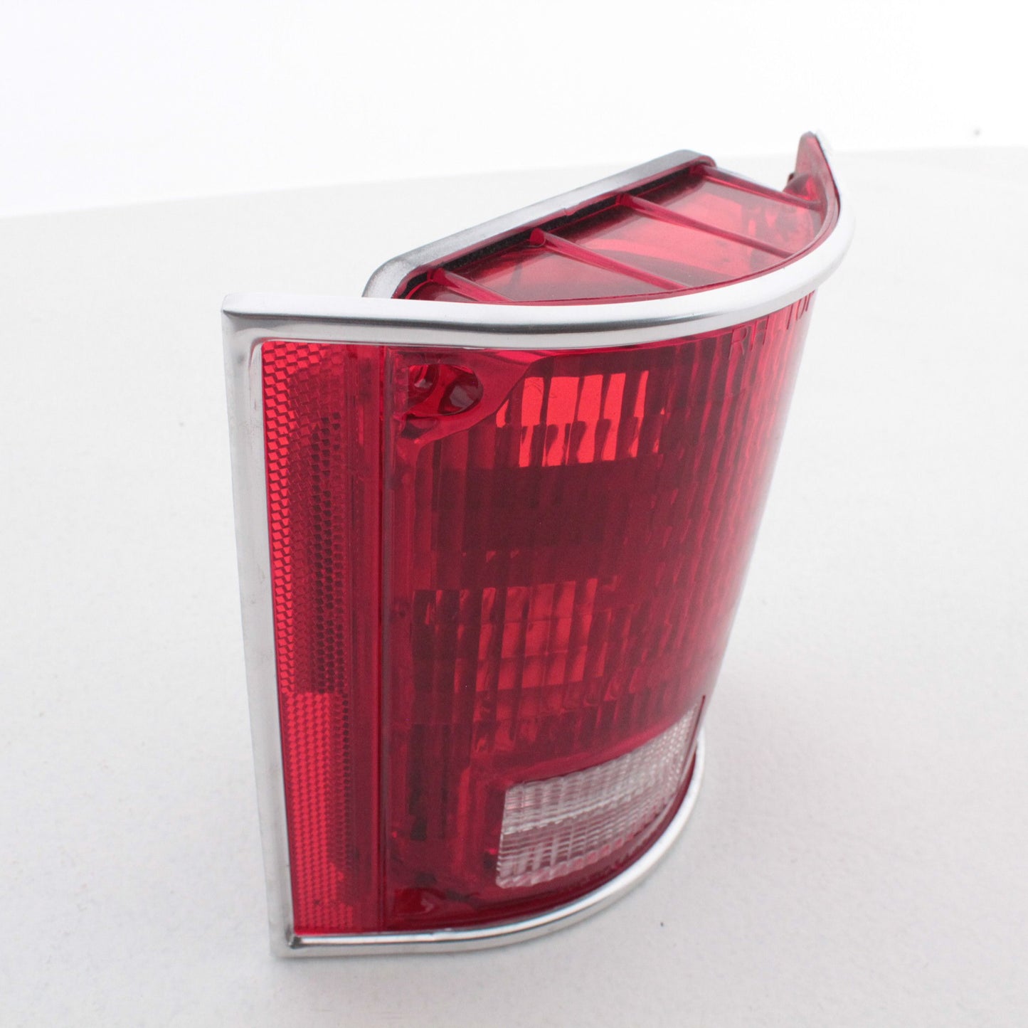 Grote 86522 Red Right Side Tail Light Lens Housing Only No Mounting or Bulbs