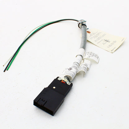 Hubbell 1 Ft Male ExtEnder Cable 18" Leads 111 Connexion System CEXT111MWL01XP