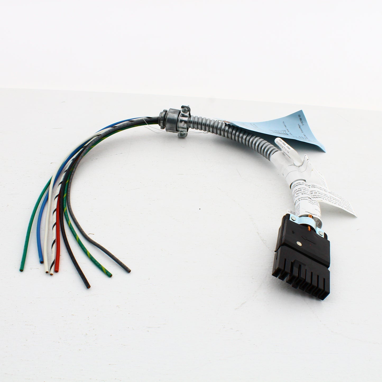 Hubbell 1 Ft Female ExtEnder Cable 12" Leads 332 Connexion System CEXT332FWL01