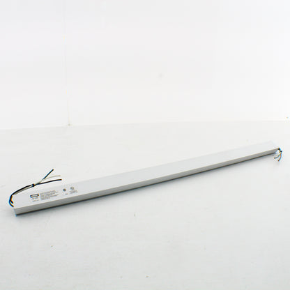 Hubbell 3' PlugTrak Aluminum Raceway 6-Outlet Isolated Ground 15A HBLALU20IG306