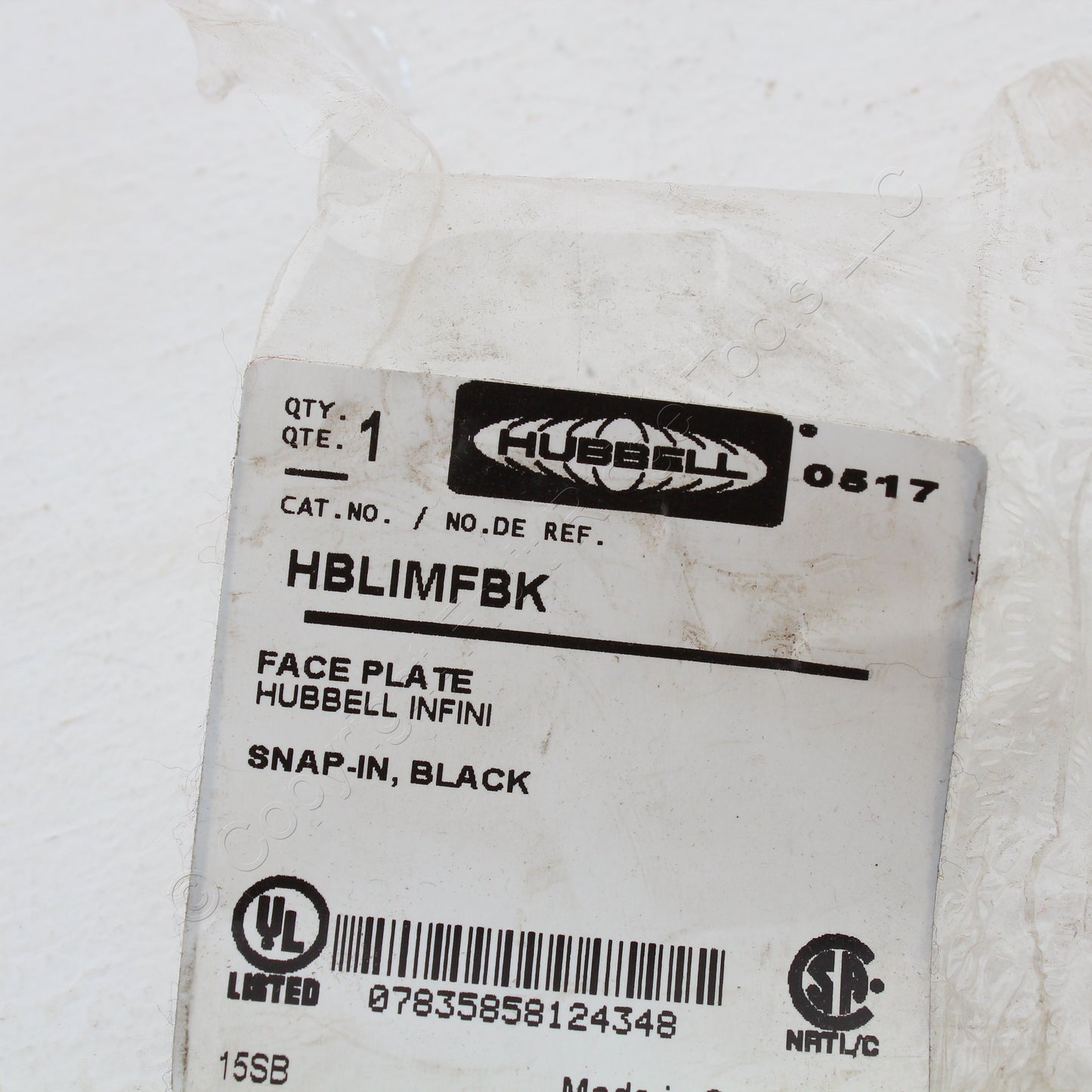 Hubbell HBLIMFBK Black 1-Gang iStation Wallplate Snap-In Infini Faceplate 2-pack