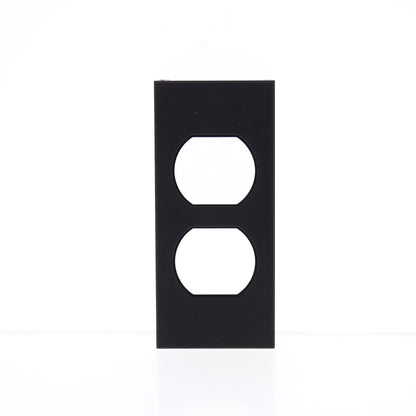 Hubbell HBLST302BK Black 1-Gang Snap-In Duplex Outlet Standard Wallplate Cover