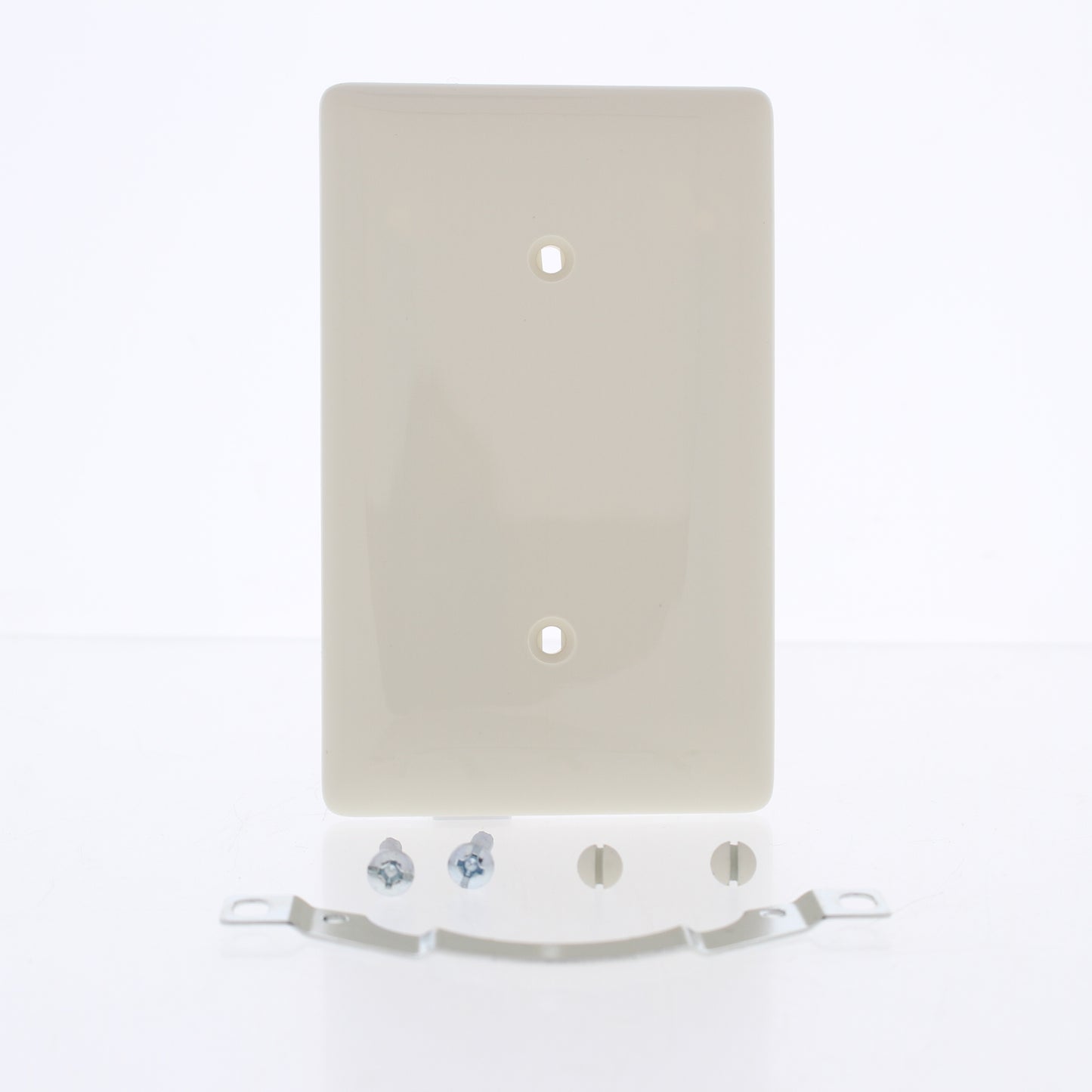 Hubbell NP14OW Office White 1-Gang Blank Unbreakable Standard Wallplates 25pcs