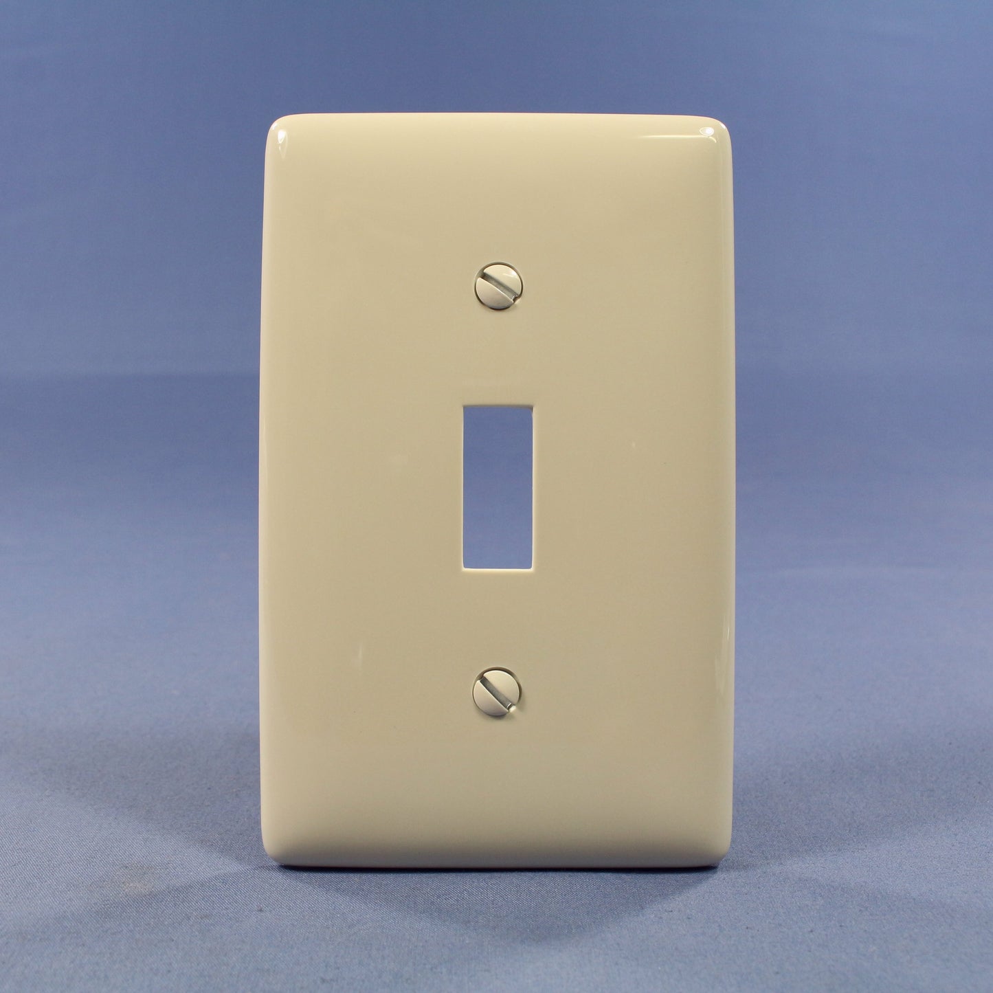 Hubbell NP1LA Light Almond 1-Gang Toggle Switch Unbreakable Standard Wallplate