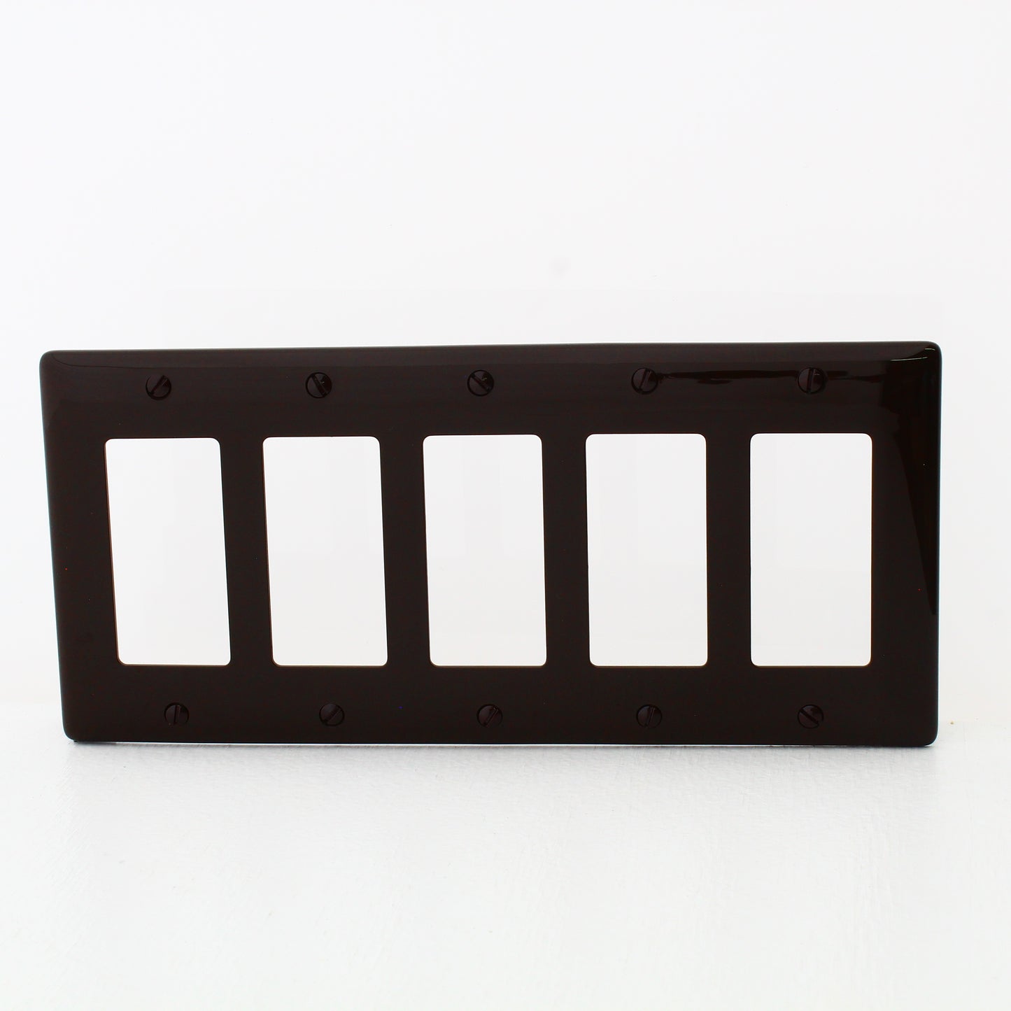 Hubbell NP265 Brown 5-Gang Decorator Unbreakable Nylon Standard Wallplate Cover