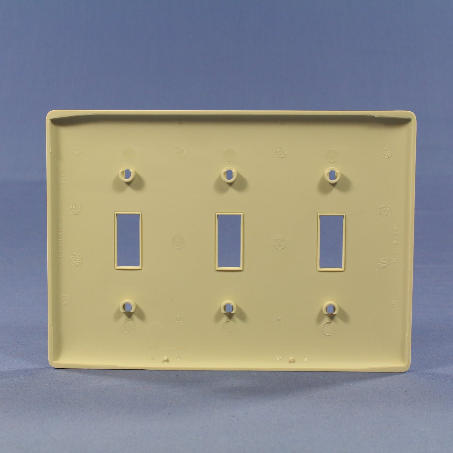 Hubbell NP3I Ivory 3-Gang Toggle Unbreakable Nylon Standard Wallplate Cover 10pc