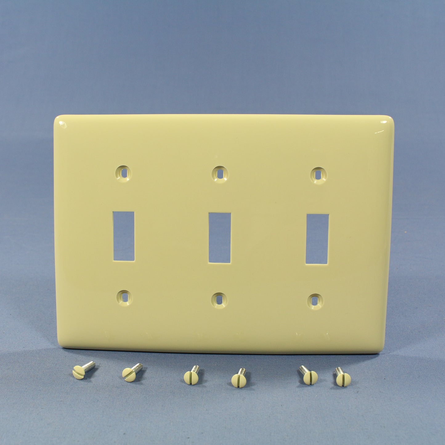 Hubbell NP3I Ivory 3-Gang Toggle Switch Unbreakable Nylon Standard Wallplate