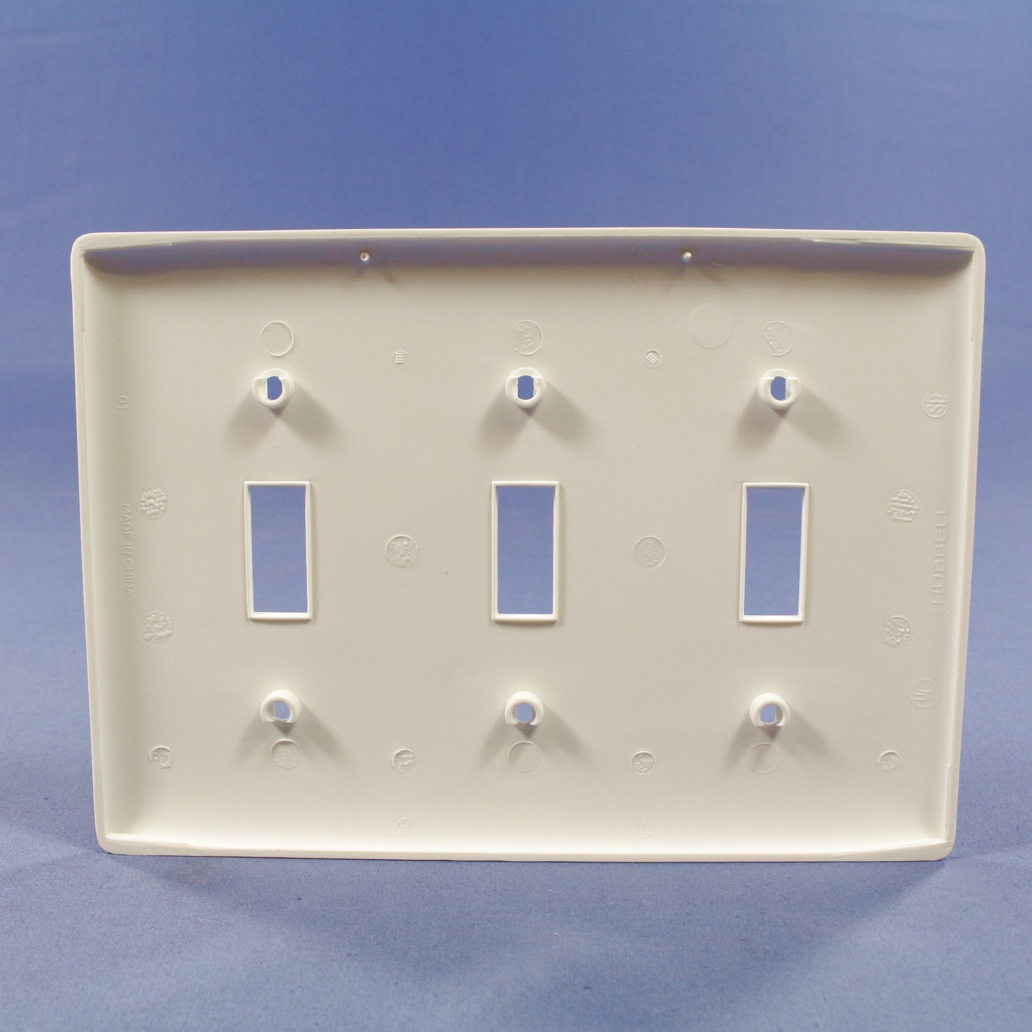 Hubbell NP3W White Unbreakable 3-Gang Toggle Switch Cover Nylon Wallplates 10pcs