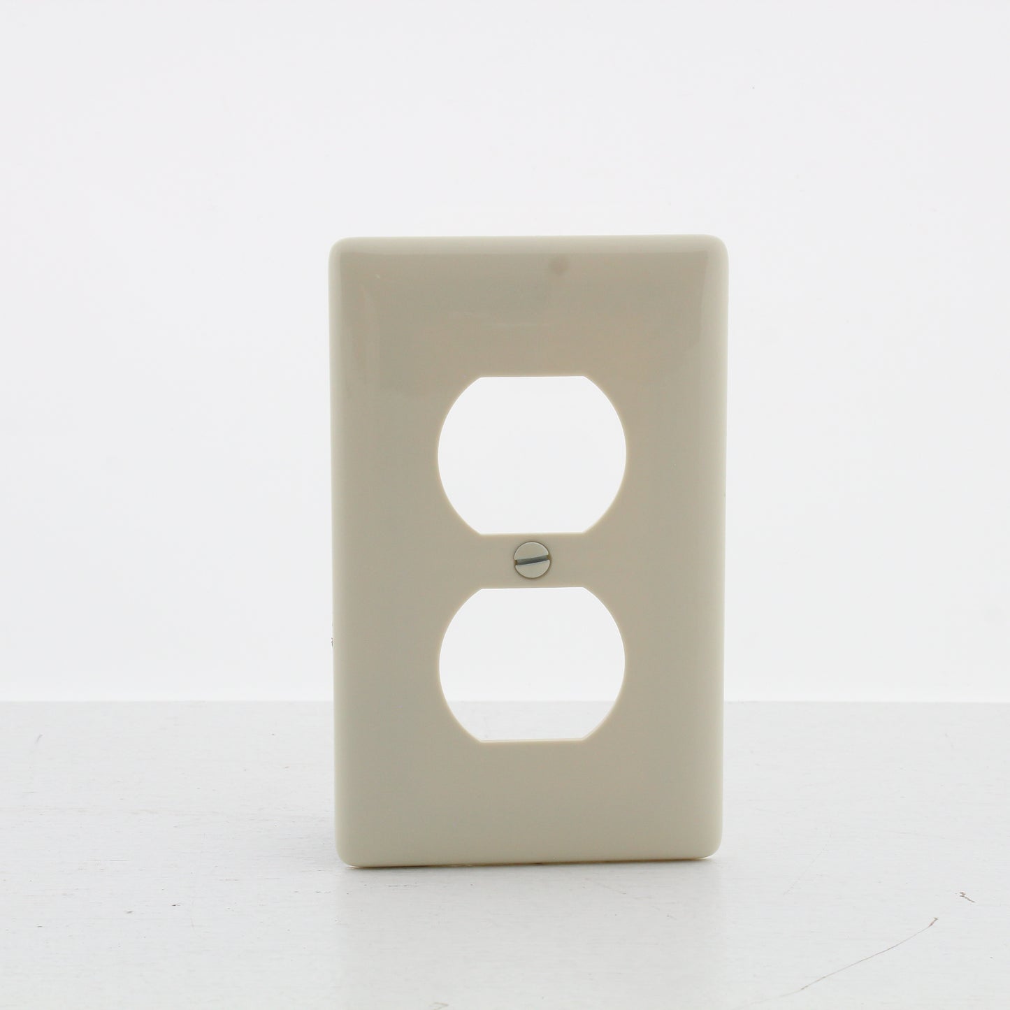 Hubbell NP8LA10Z Light Almond 1-Gang Duplex Unbreakable Wallplate Cover 10pcs