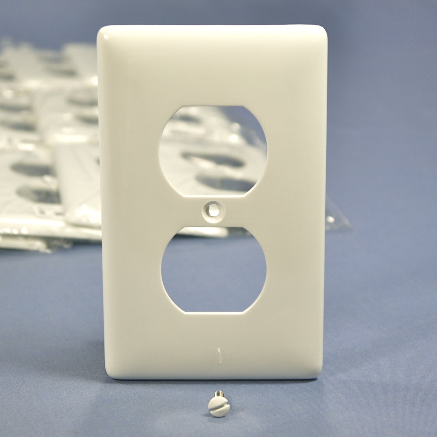 Hubbell NP8W White Unbreakable Receptacle Wallplates Duplex Outlet Cover 25pk