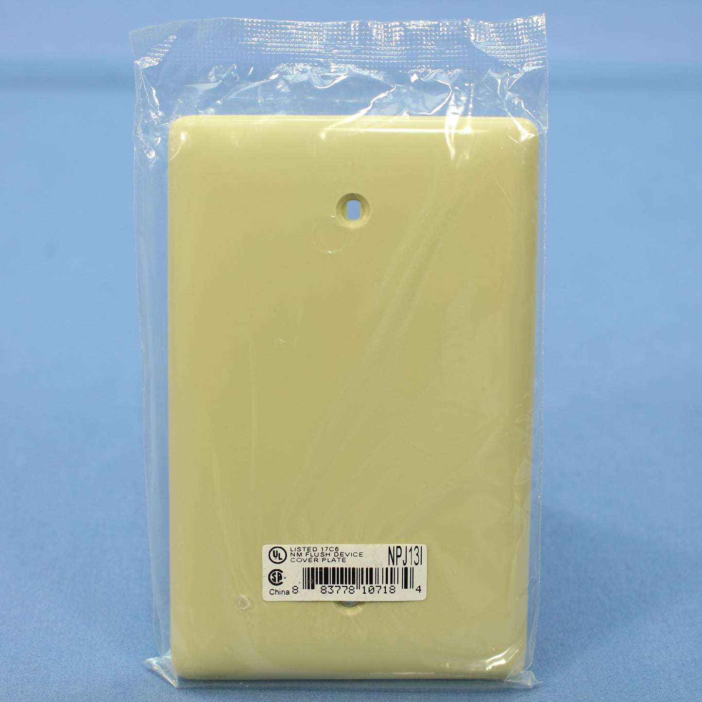 Hubbell NPJ13I Ivory 1-Gang Blank Nylon Wallplate Mid-Size Cover Box Mount