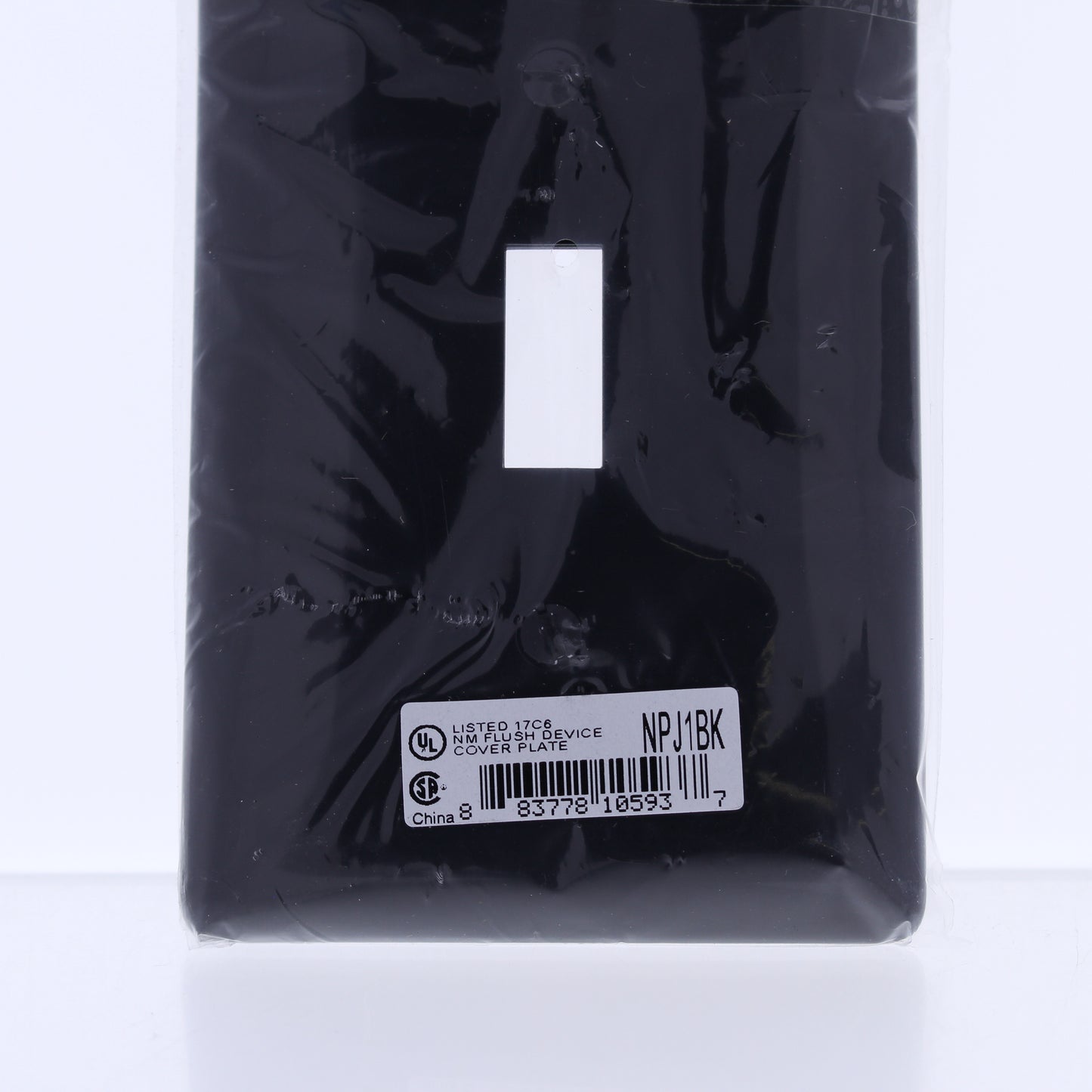 Hubbell NPJ1BK Black 1-Gang Toggle Unbreakable Nylon Mid-Size Wallplate Cover